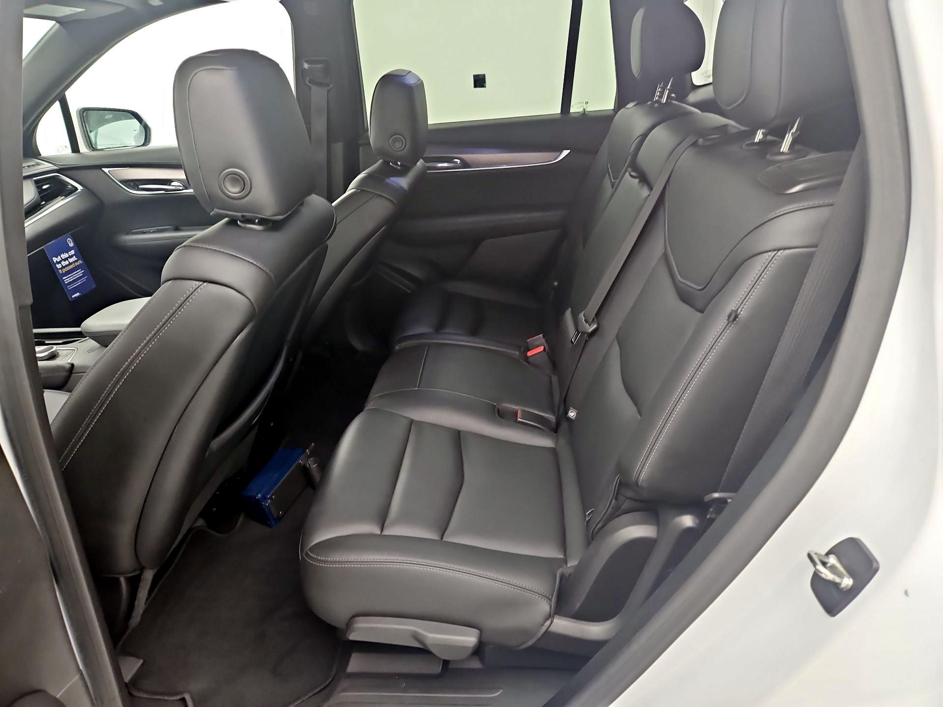 Thumbnail: 2022 Cadillac XT6 - 19