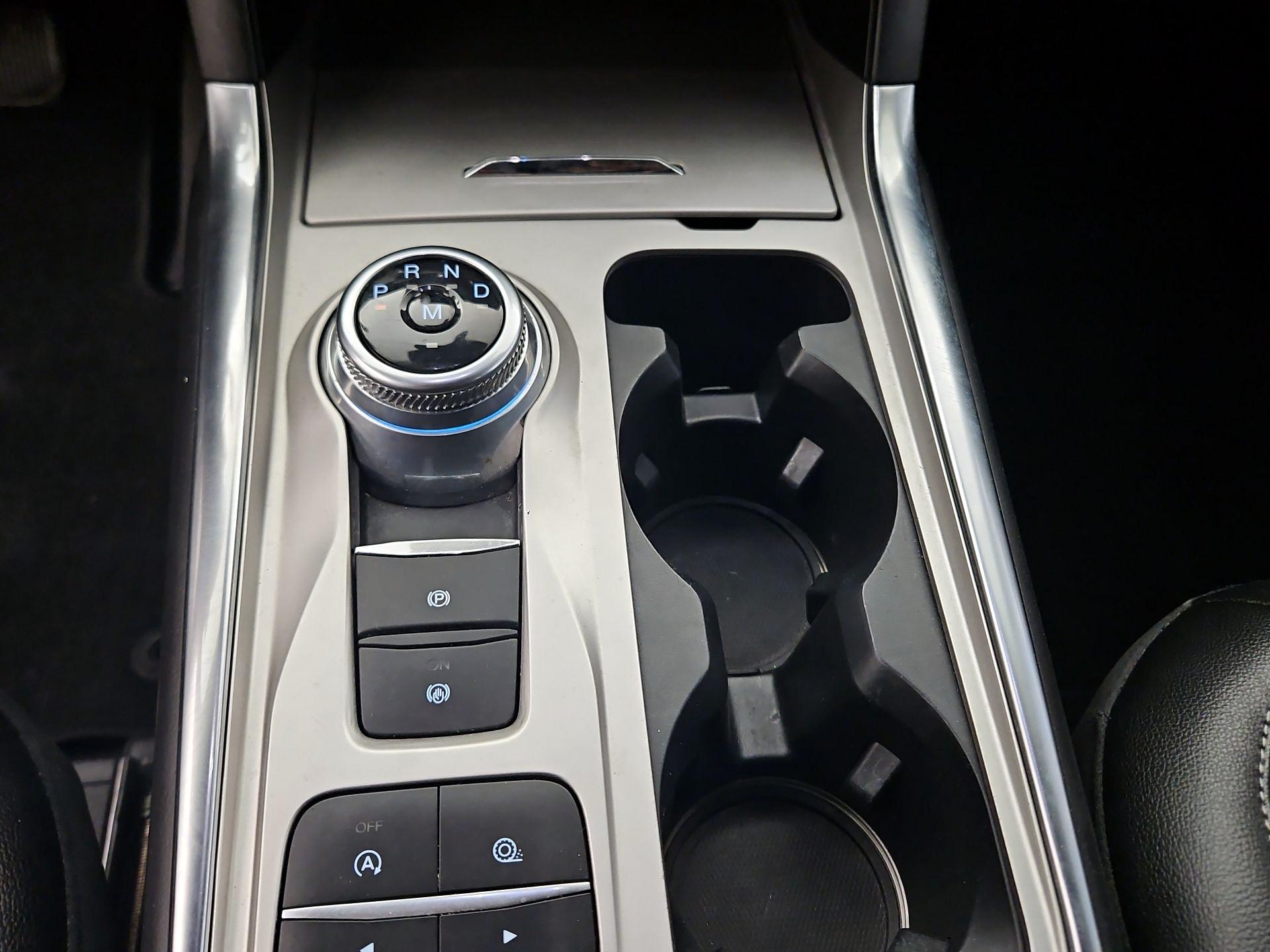 Thumbnail: 2021 Ford Explorer - 17