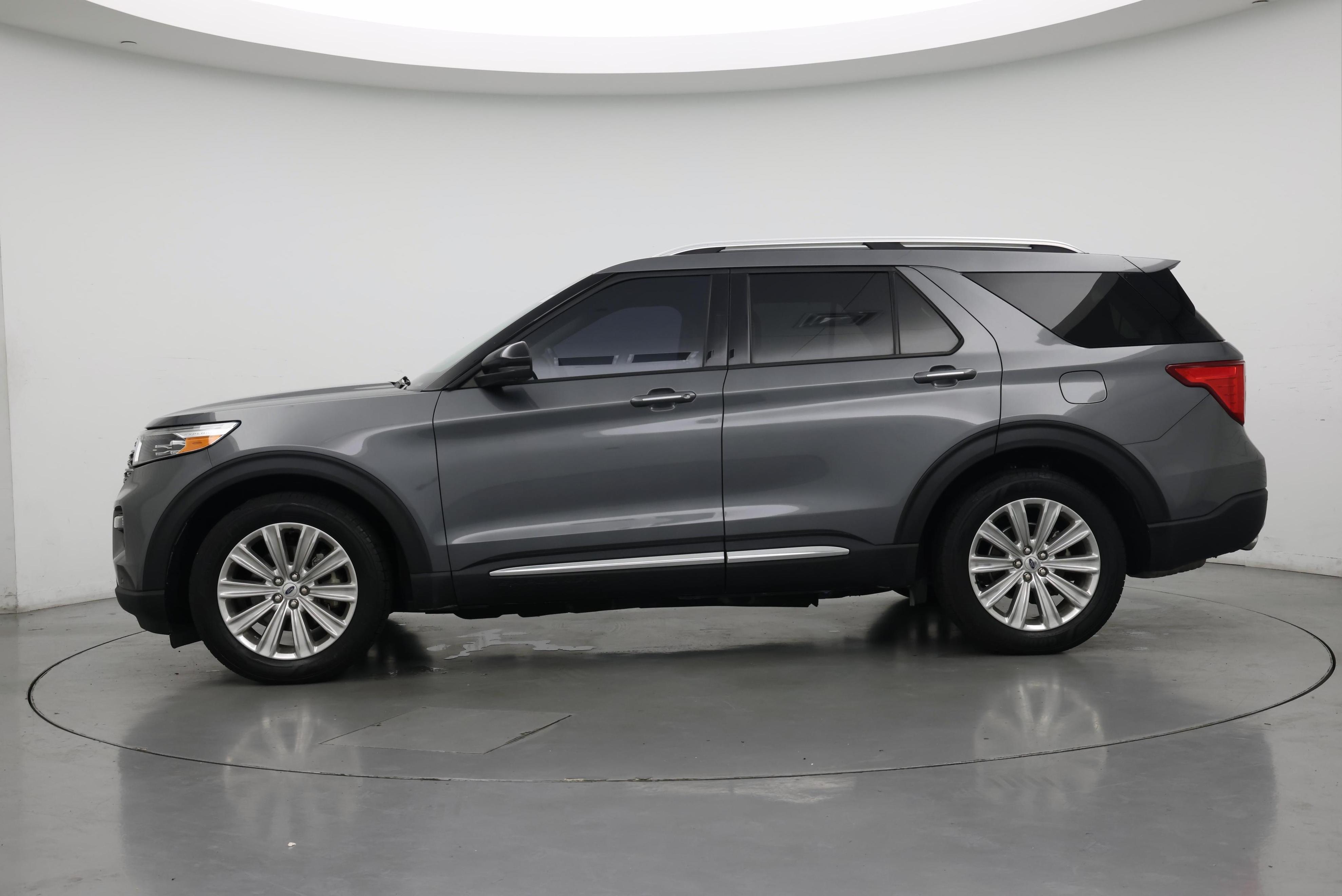 Thumbnail: 2021 Ford Explorer - 3