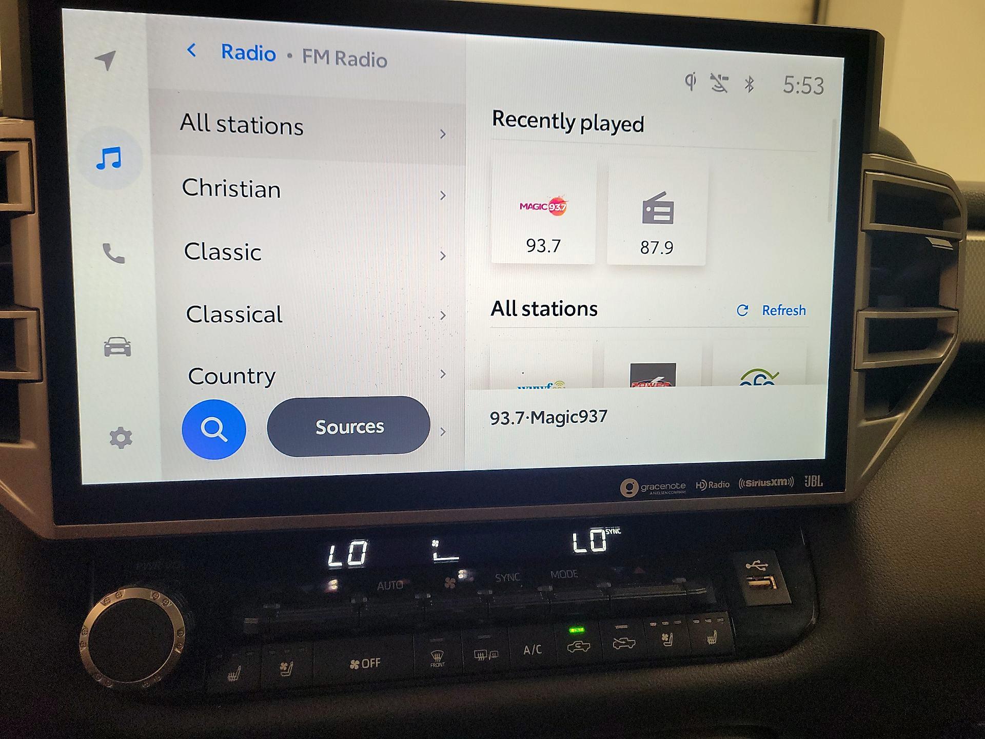 Thumbnail: 2022 Toyota Tundra - 15
