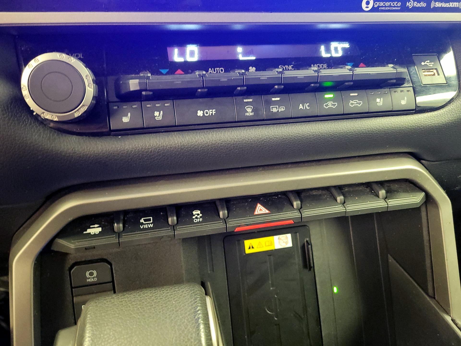 Thumbnail: 2022 Toyota Tundra - 16