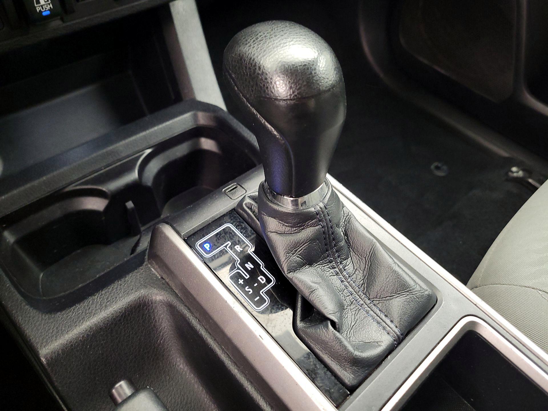 Thumbnail: 2021 Toyota Tacoma - 17