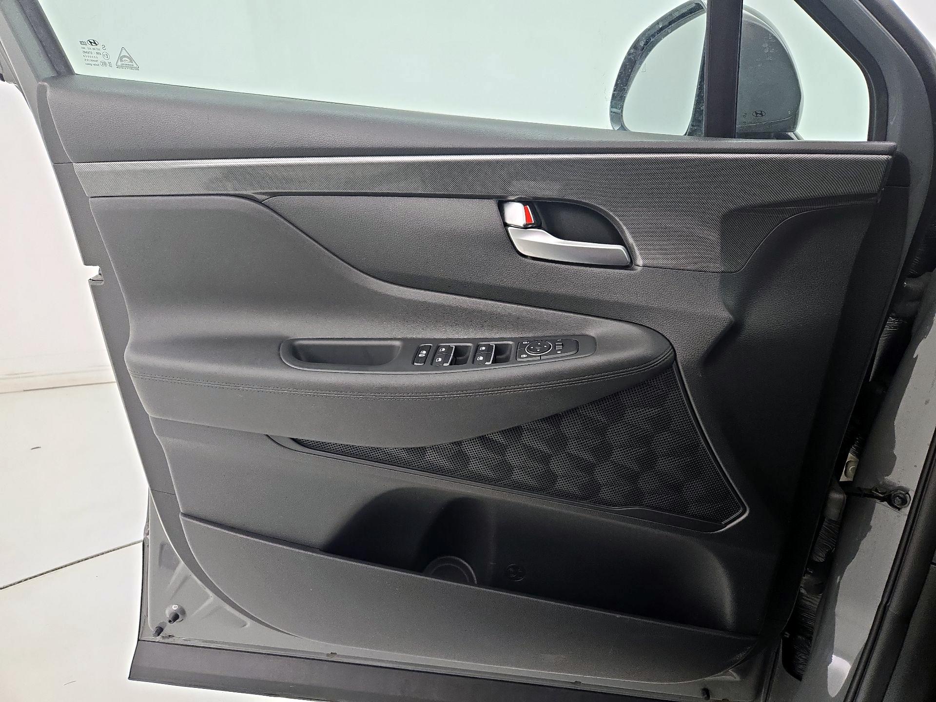 Thumbnail: 2023 Hyundai Santa Fe - 12