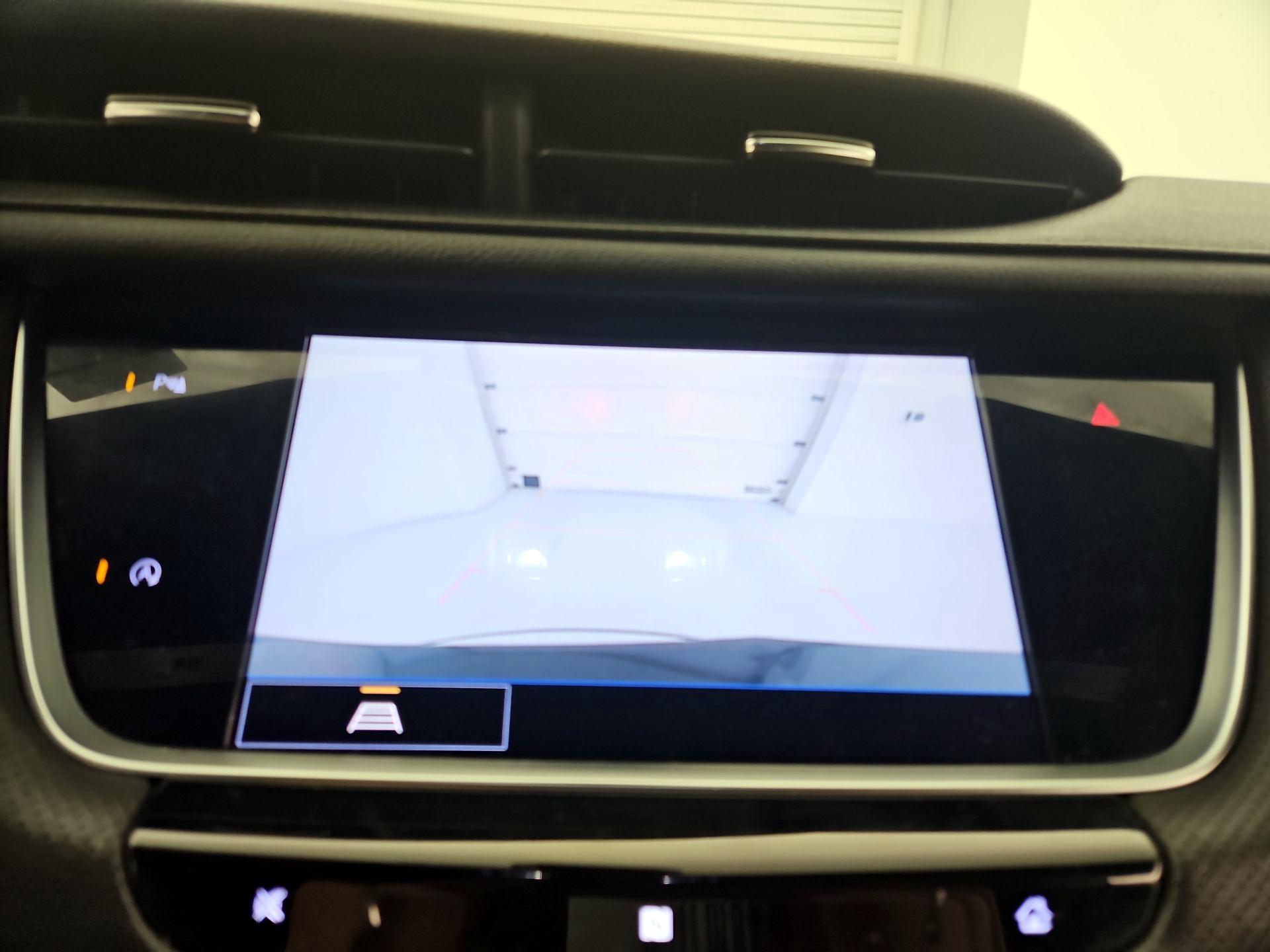 Thumbnail: 2021 Cadillac XT5 - 15