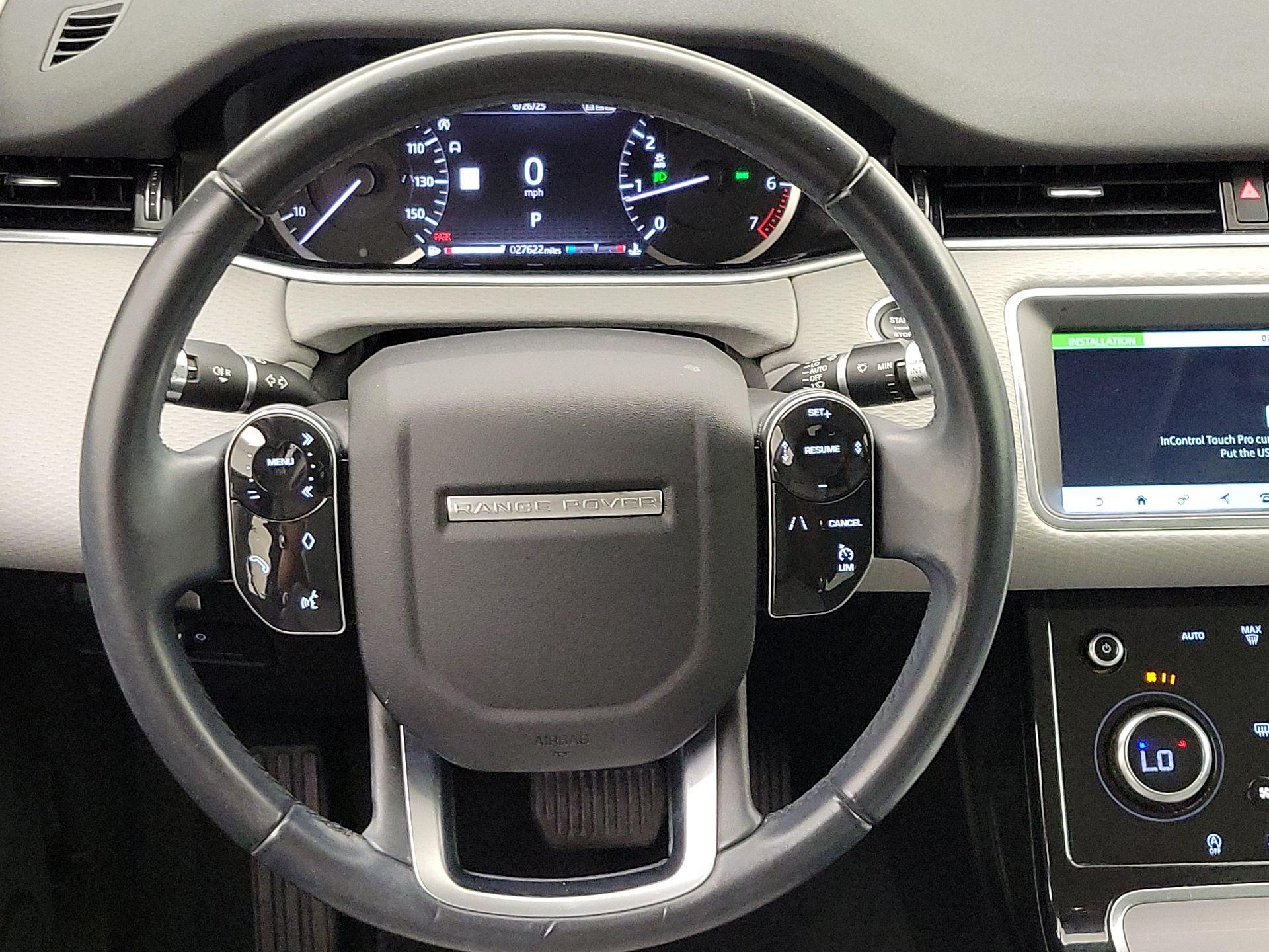 Thumbnail: 2020 Land Rover Range Rover Evoque - 10