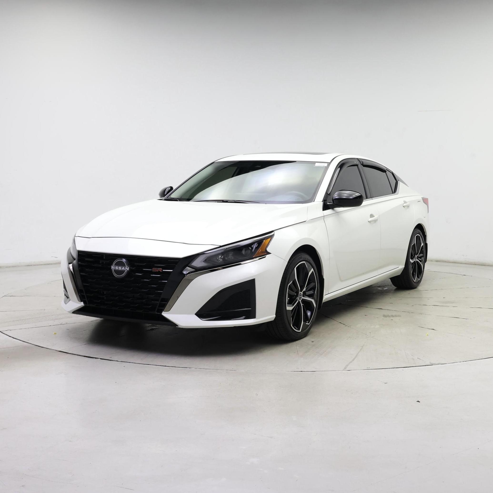 Thumbnail: 2023 Nissan Altima - 4