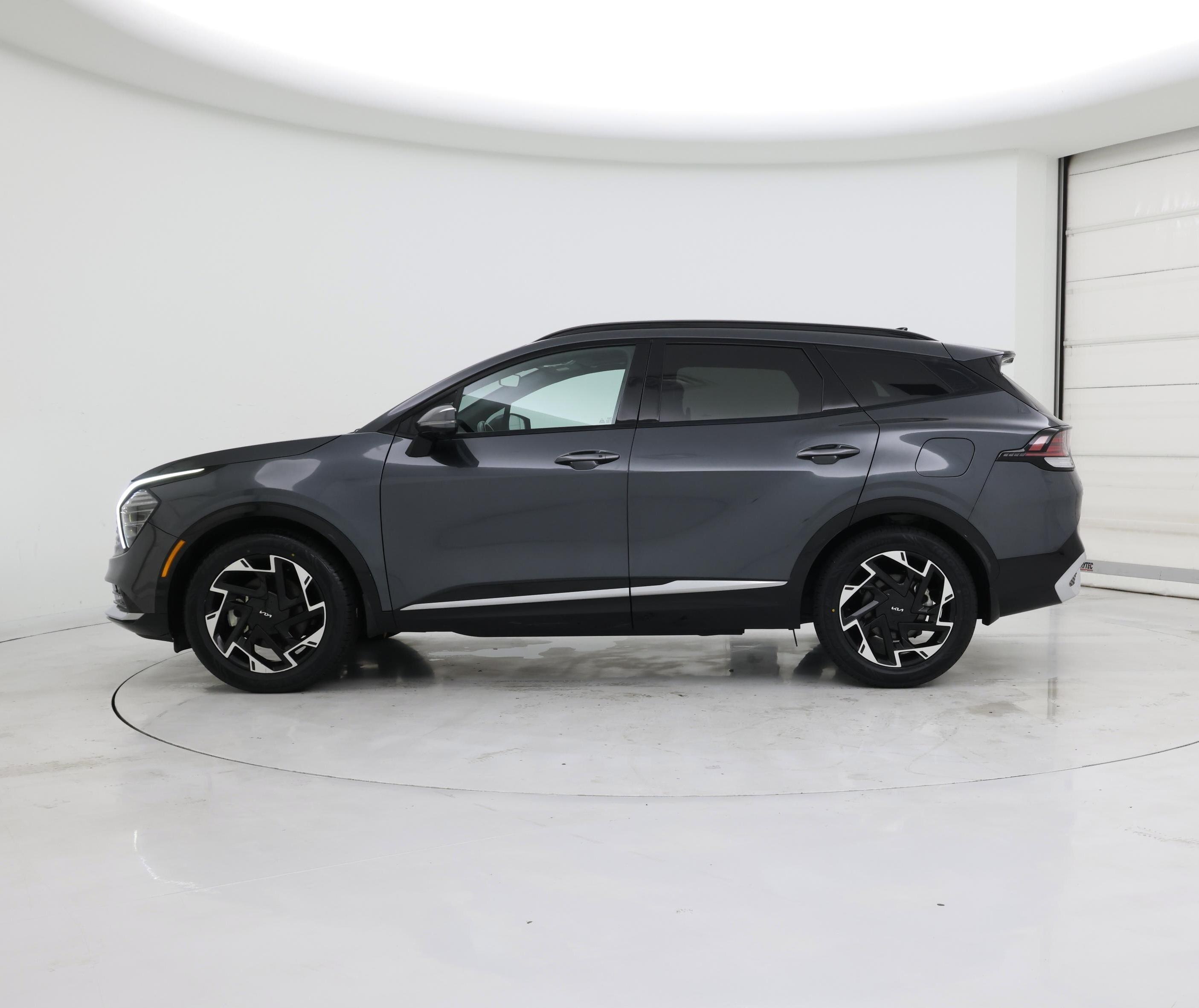 Thumbnail: 2023 Kia Sportage - 3