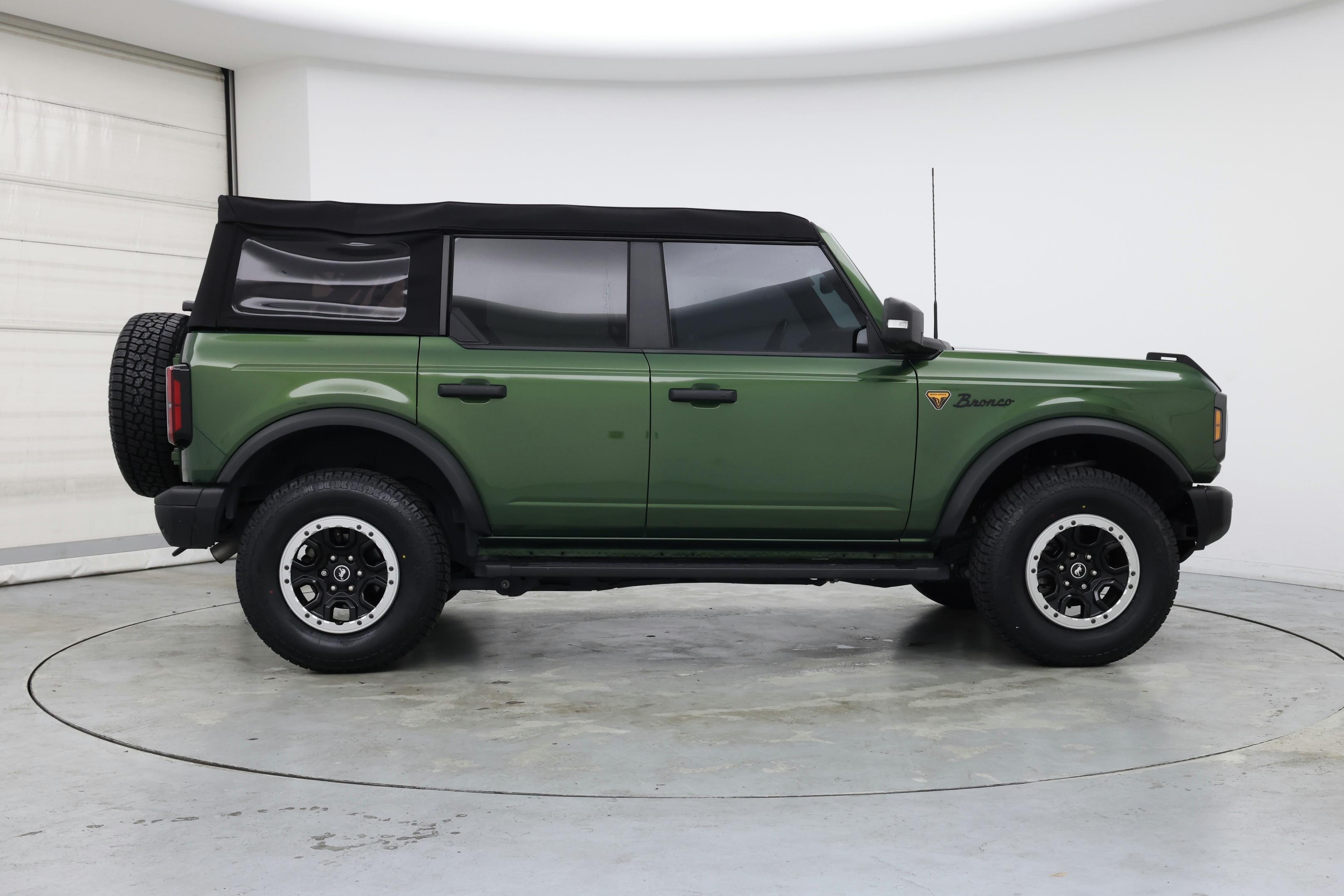 Thumbnail: 2023 Ford Bronco - 7