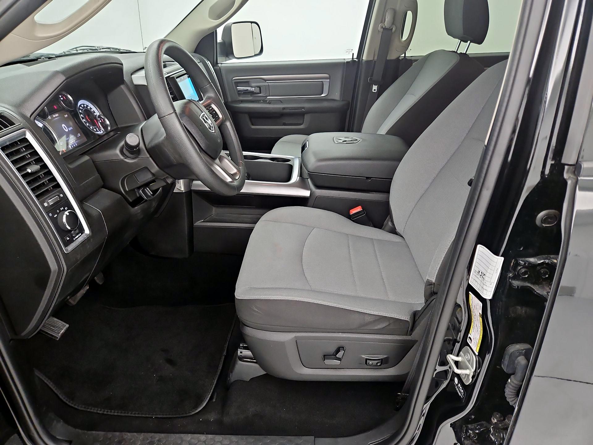 Thumbnail: 2023 RAM 1500 Classic - 11