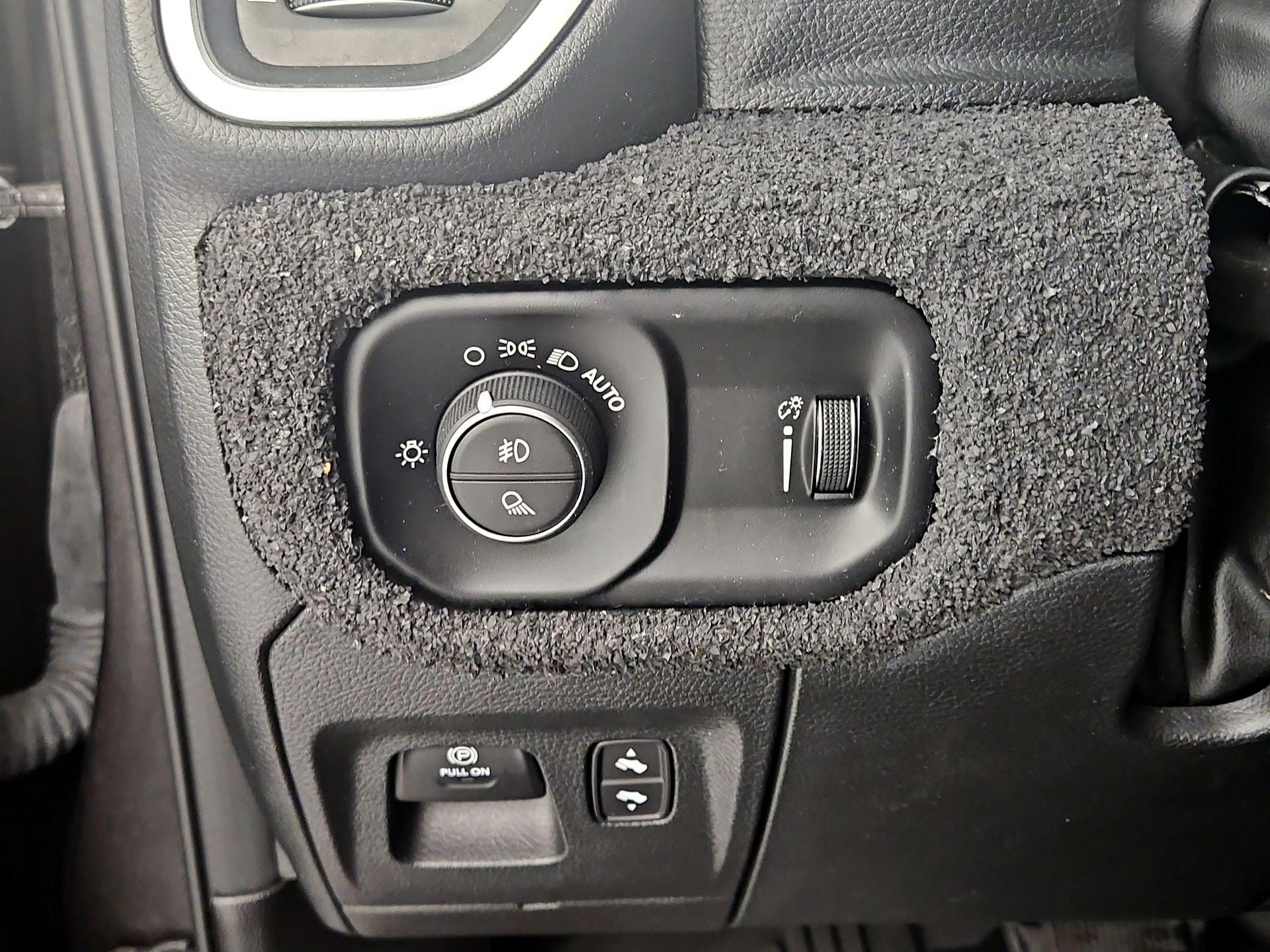 Thumbnail: 2023 RAM 1500 - 13