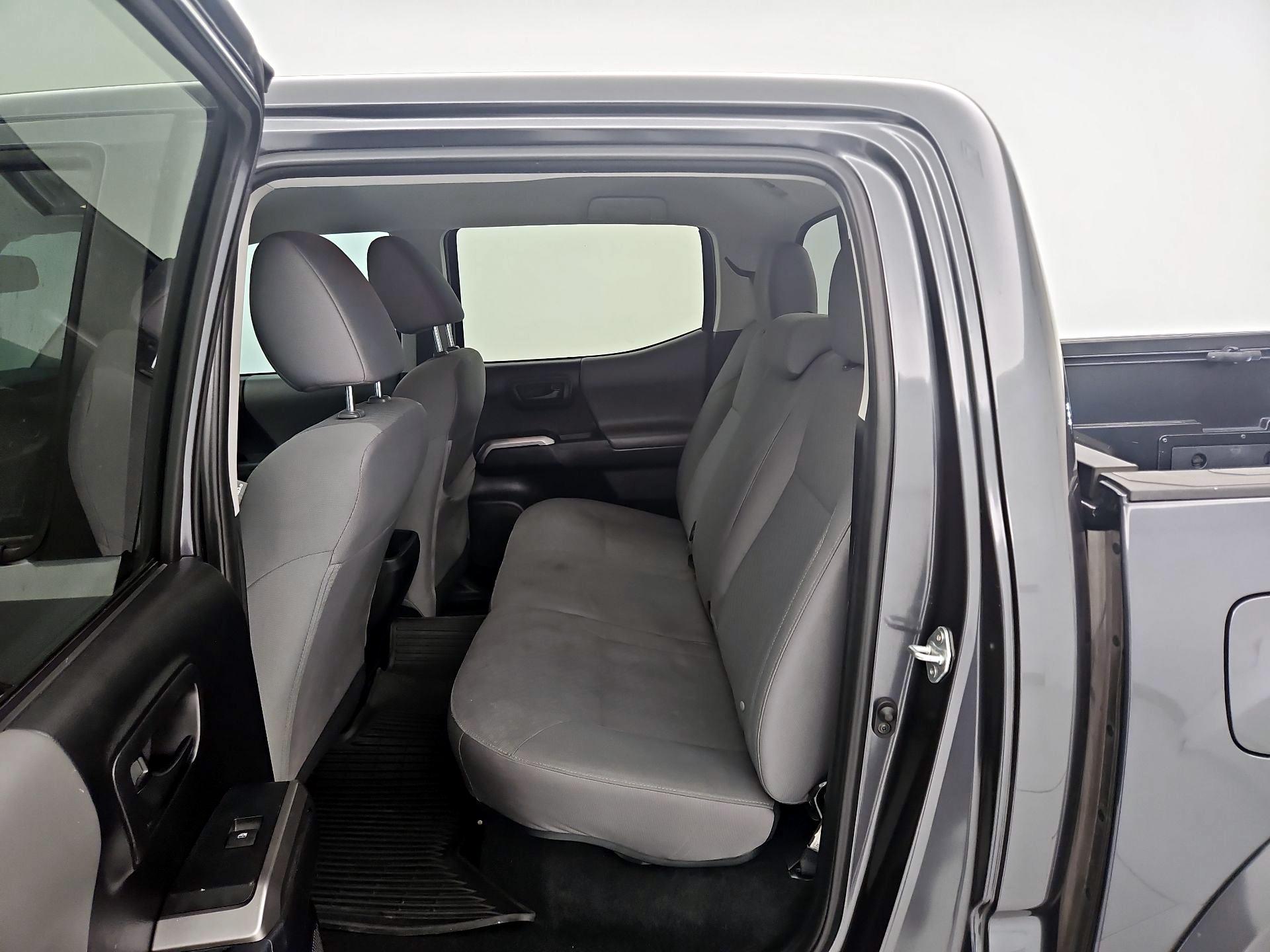 Thumbnail: 2021 Toyota Tacoma - 19