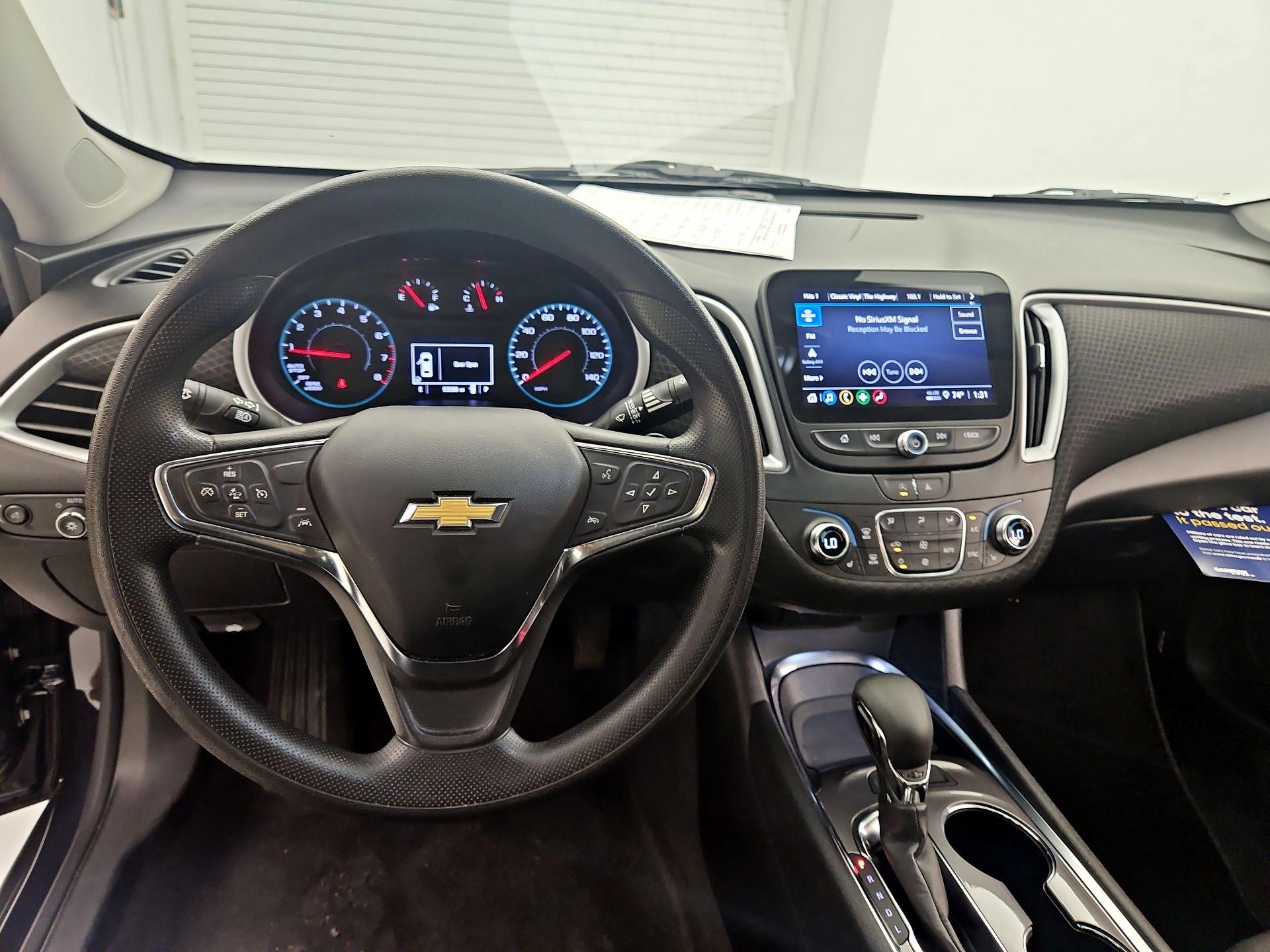 Thumbnail: 2023 Chevrolet Malibu - 9