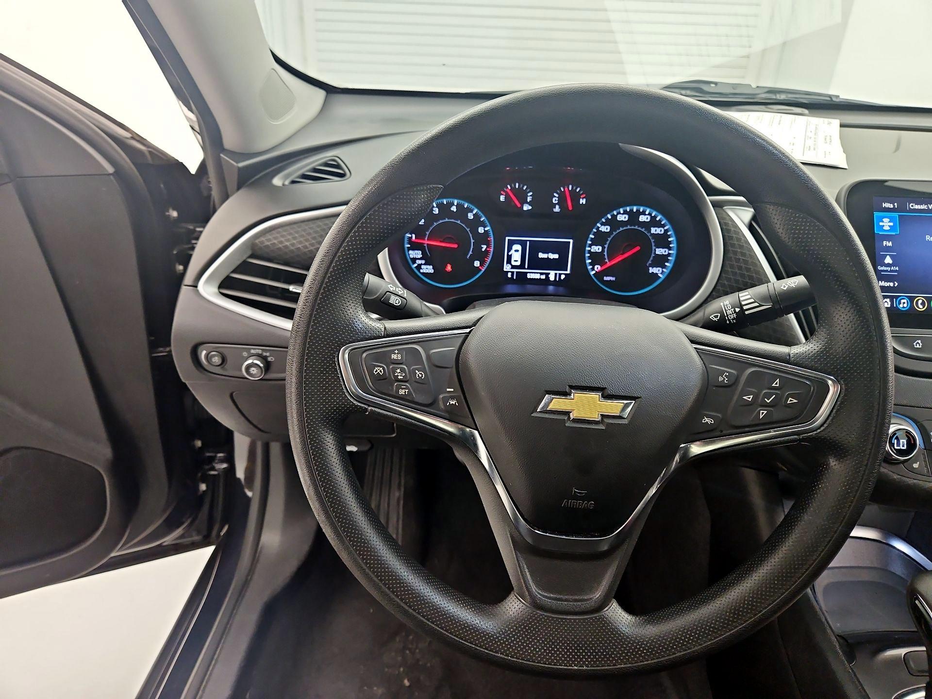 Thumbnail: 2023 Chevrolet Malibu - 10
