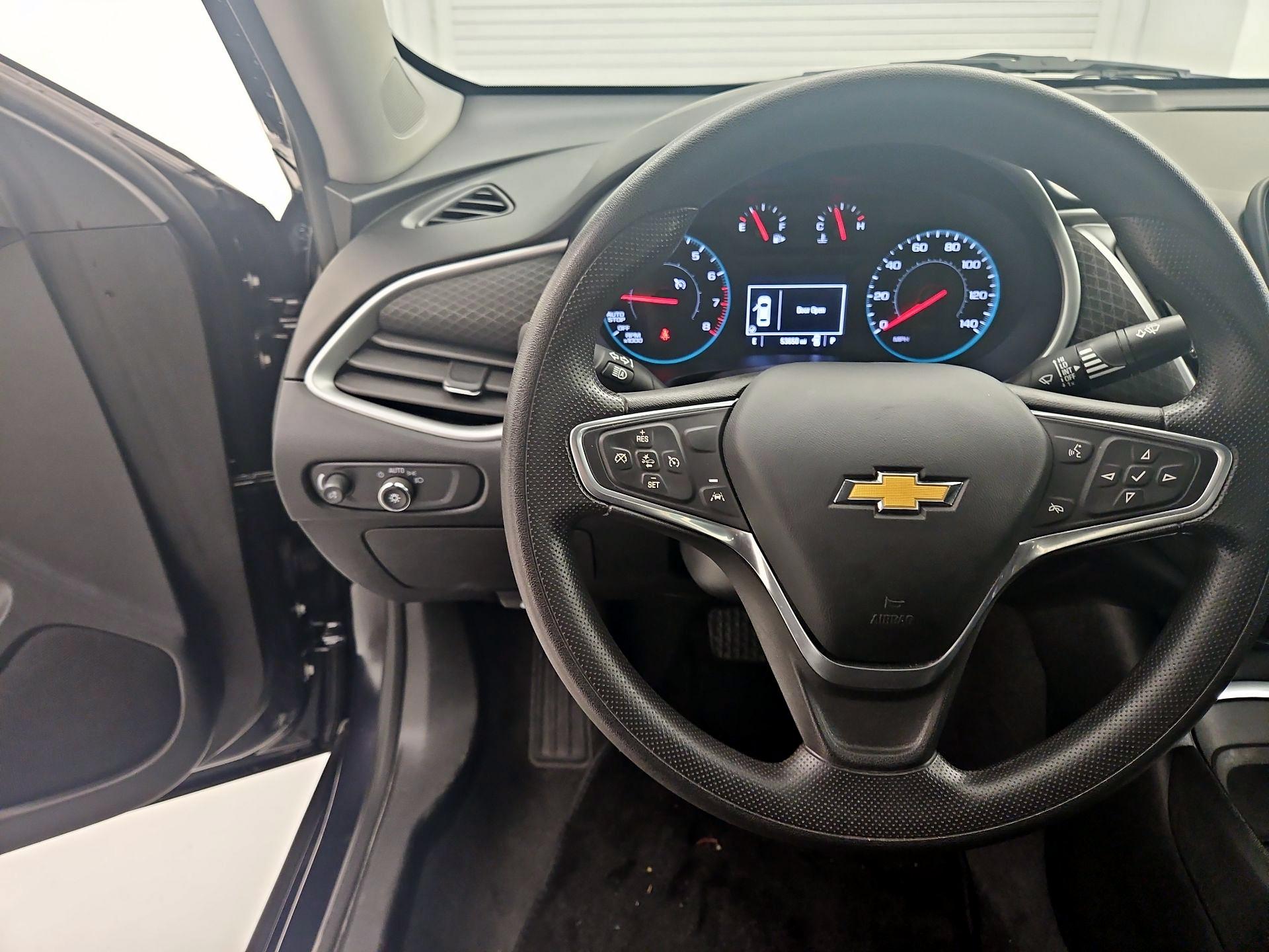 Thumbnail: 2023 Chevrolet Malibu - 10