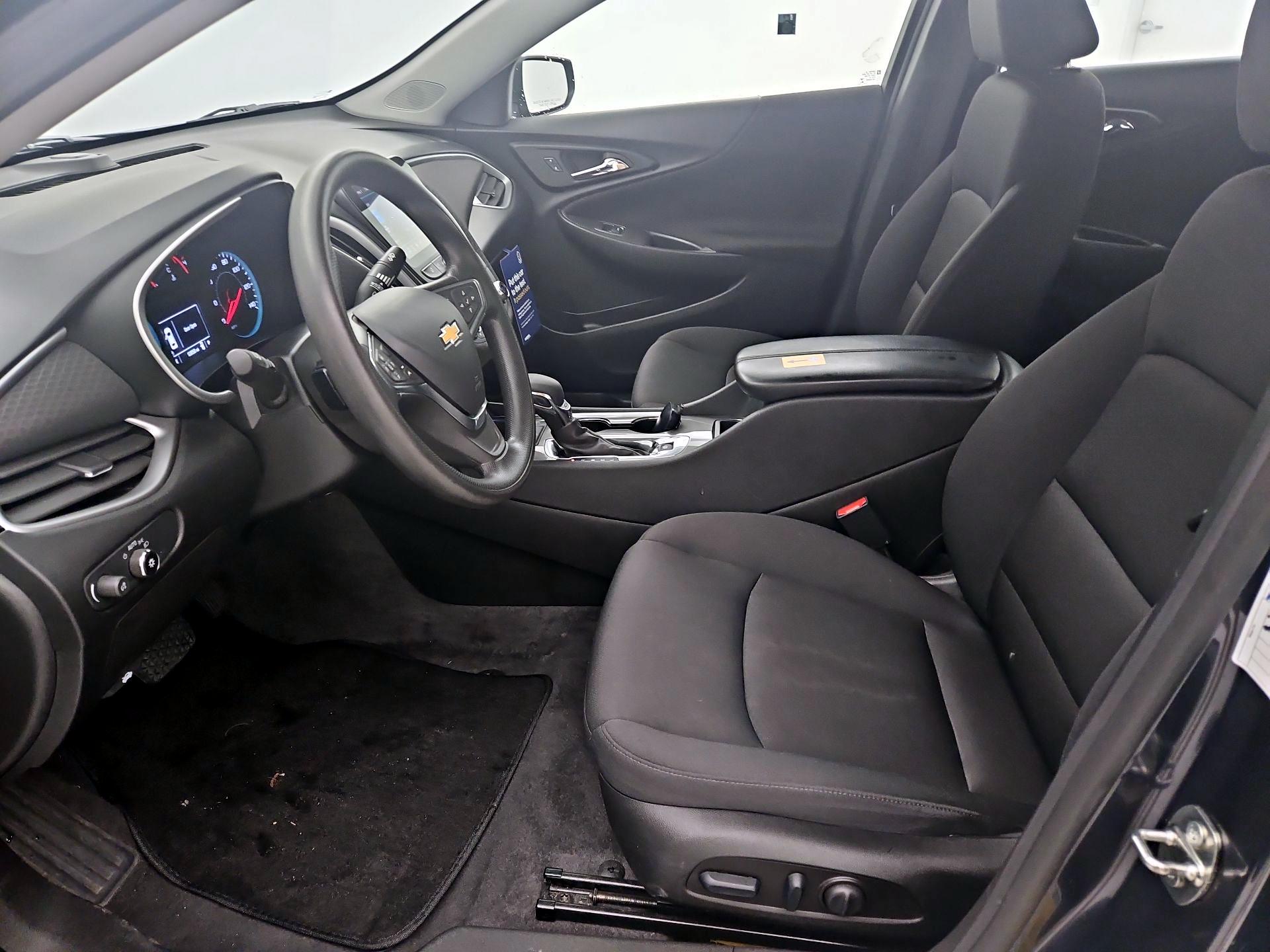 Thumbnail: 2023 Chevrolet Malibu - 11