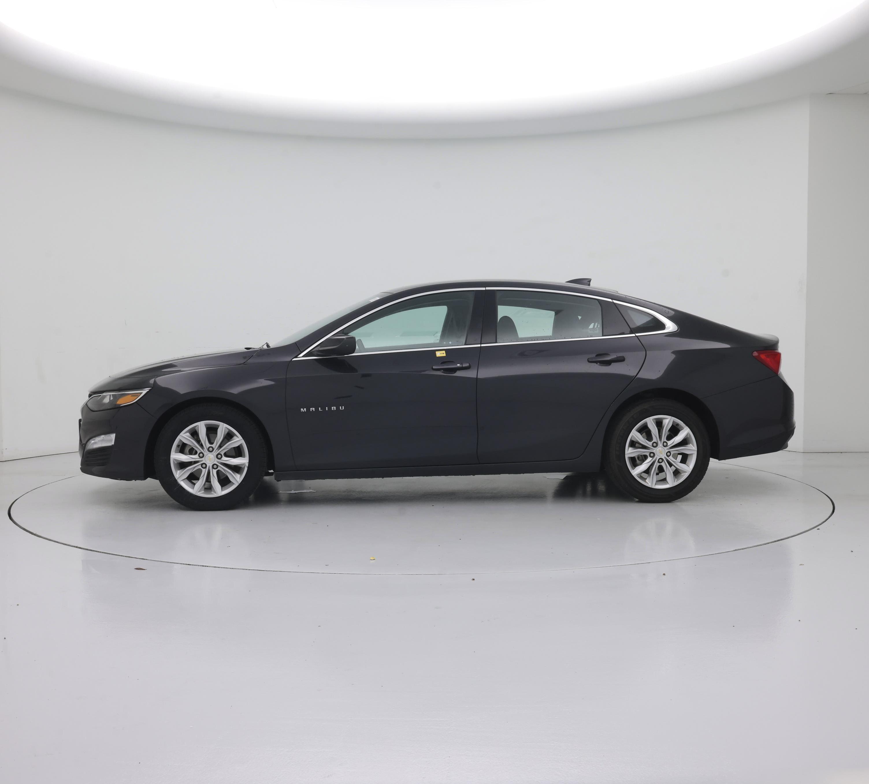 Thumbnail: 2023 Chevrolet Malibu - 3