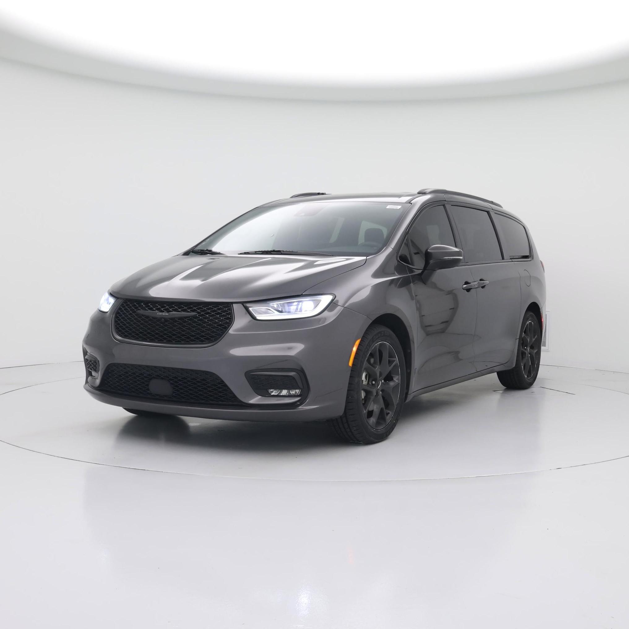 Thumbnail: 2023 Chrysler Pacifica - 4