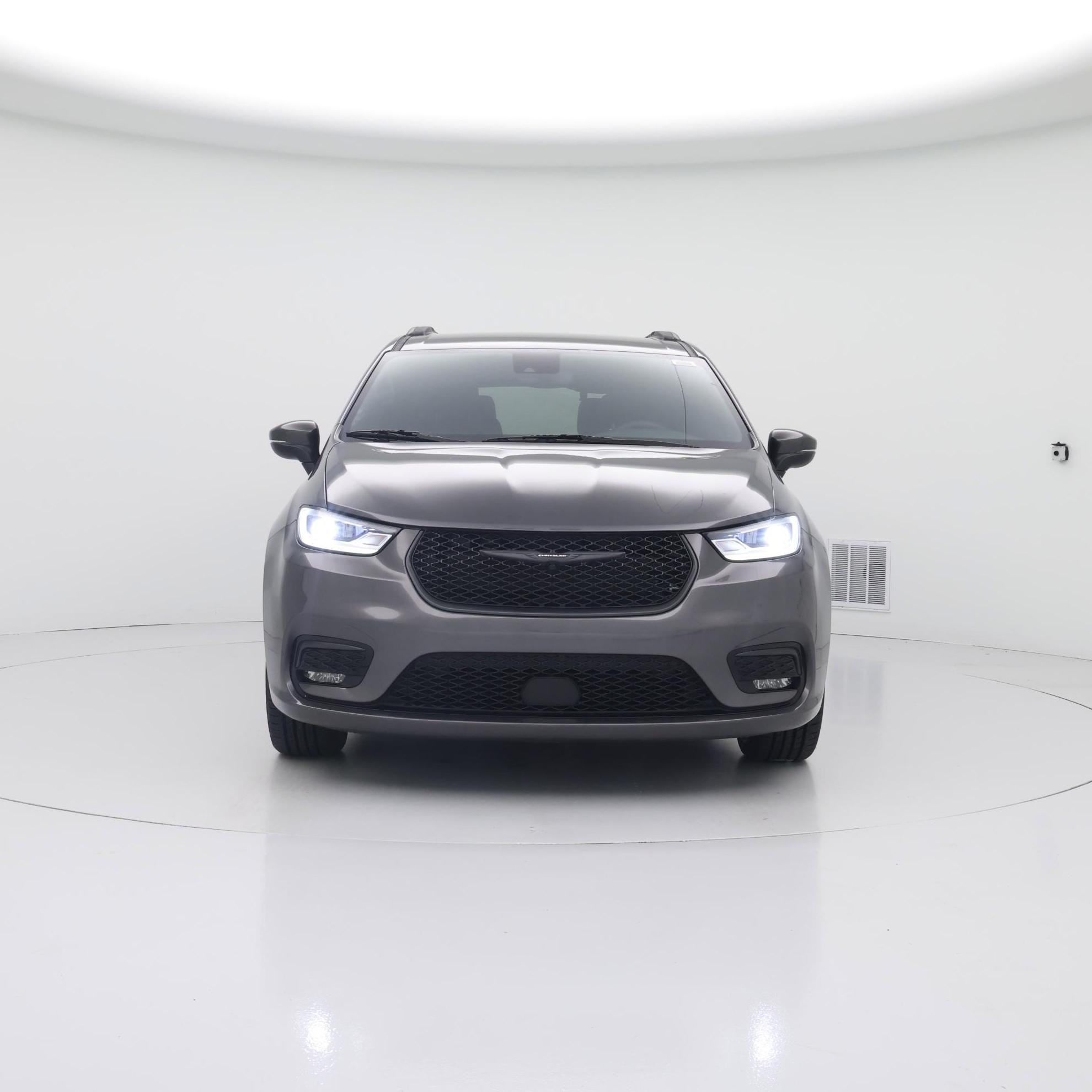 Thumbnail: 2023 Chrysler Pacifica - 5