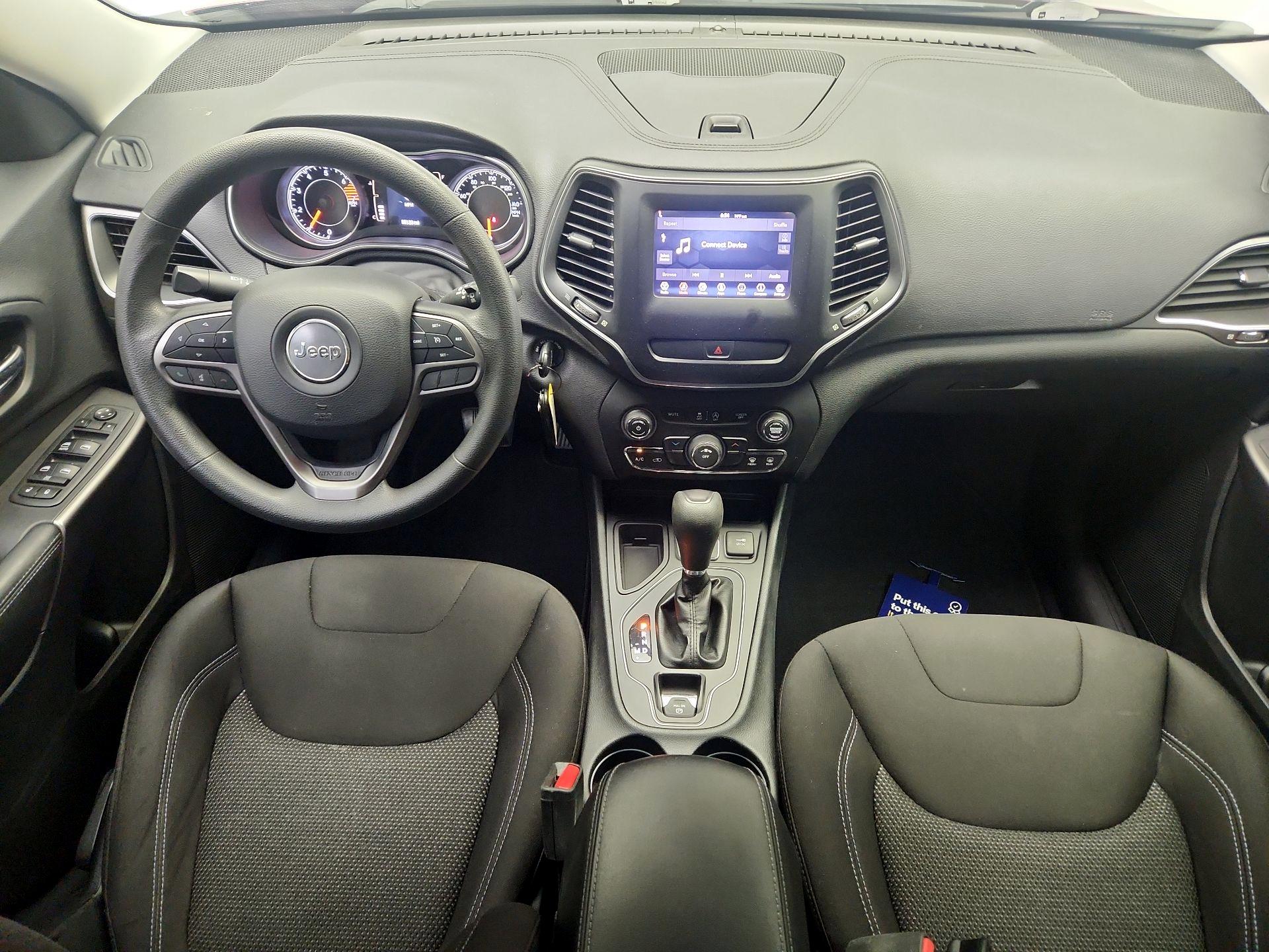 Thumbnail: 2019 Jeep Cherokee - 9