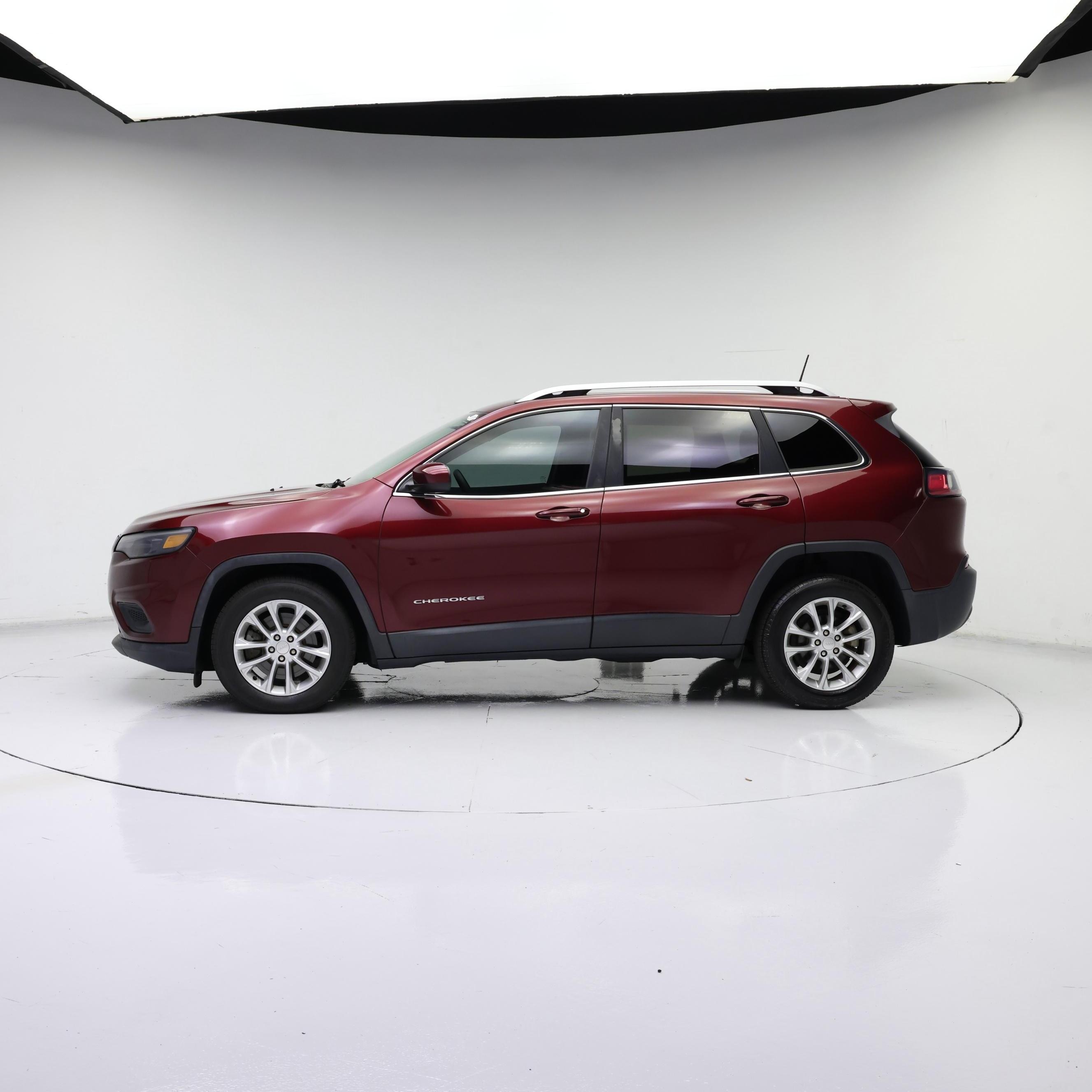 Thumbnail: 2019 Jeep Cherokee - 3