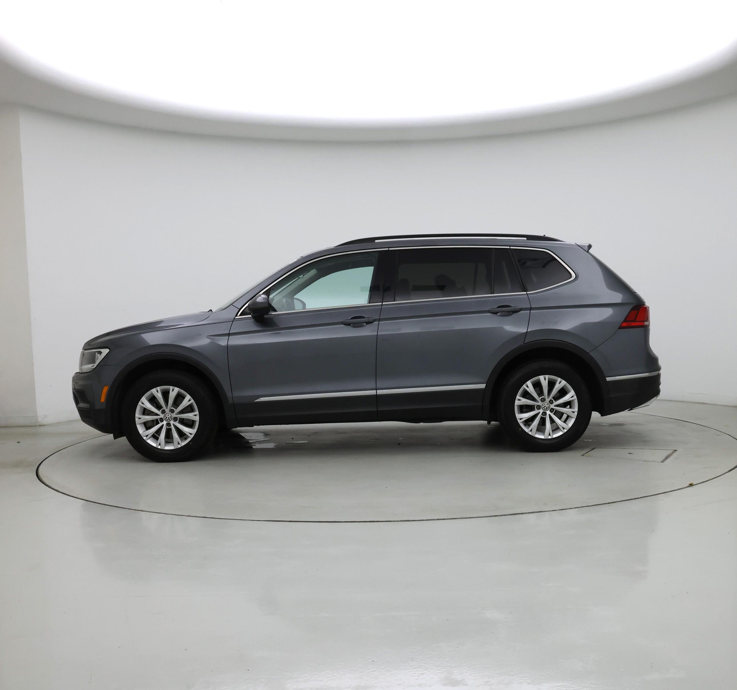 Thumbnail: 2018 Volkswagen Tiguan - 3