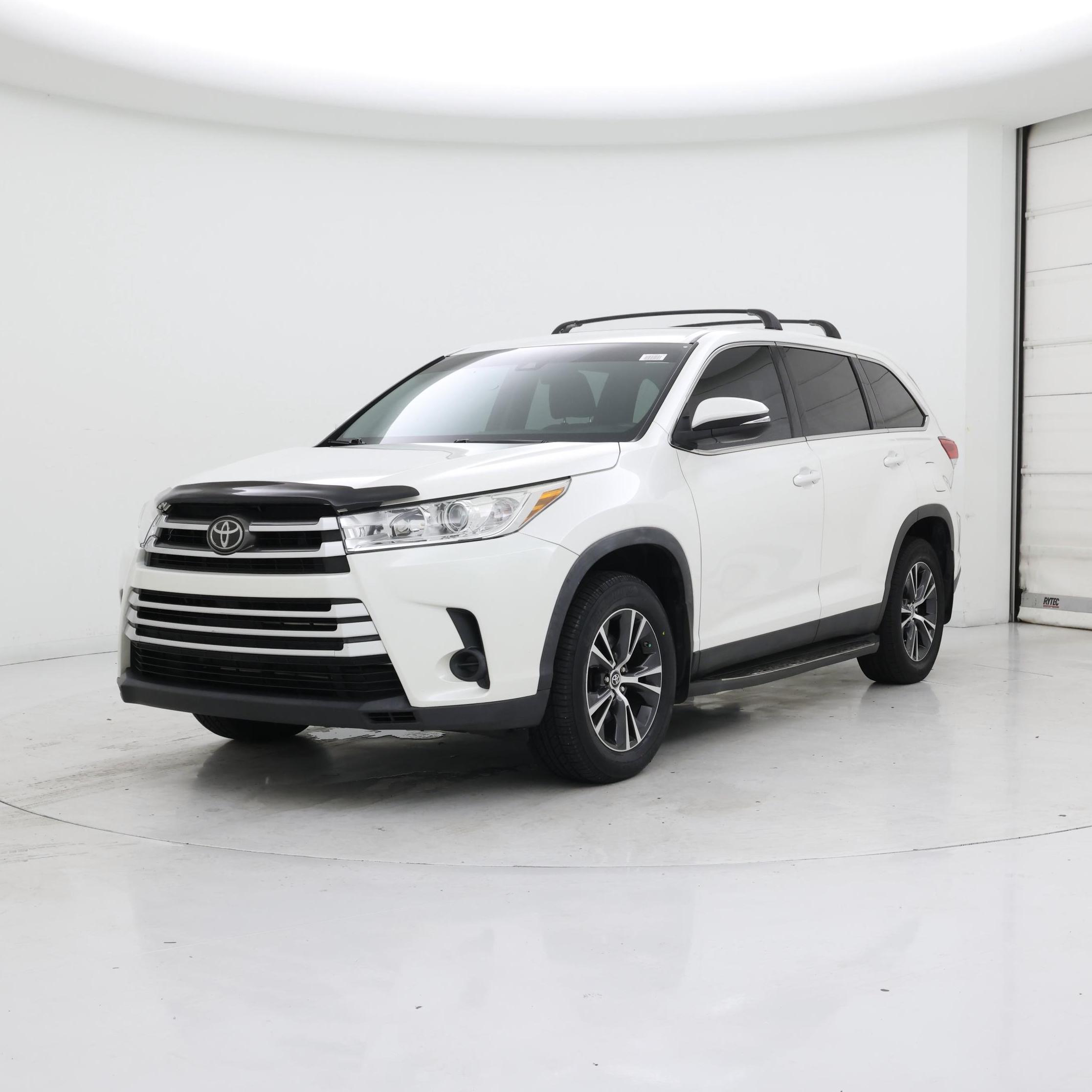 Thumbnail: 2019 Toyota Highlander - 4