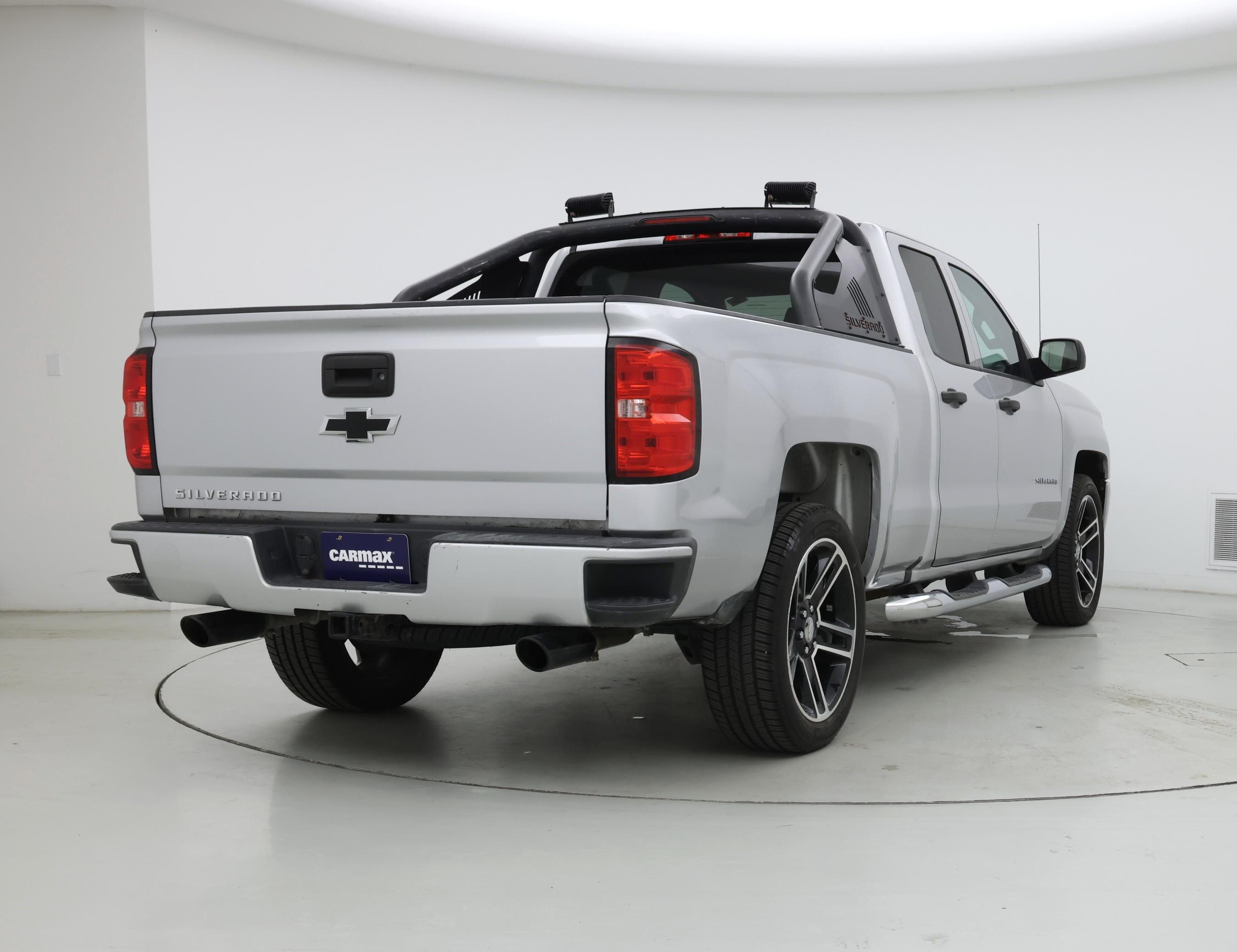 Thumbnail: 2017 Chevrolet Silverado 1500 - 8