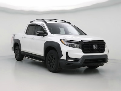 White 2023 Honda Ridgeline Black Edition