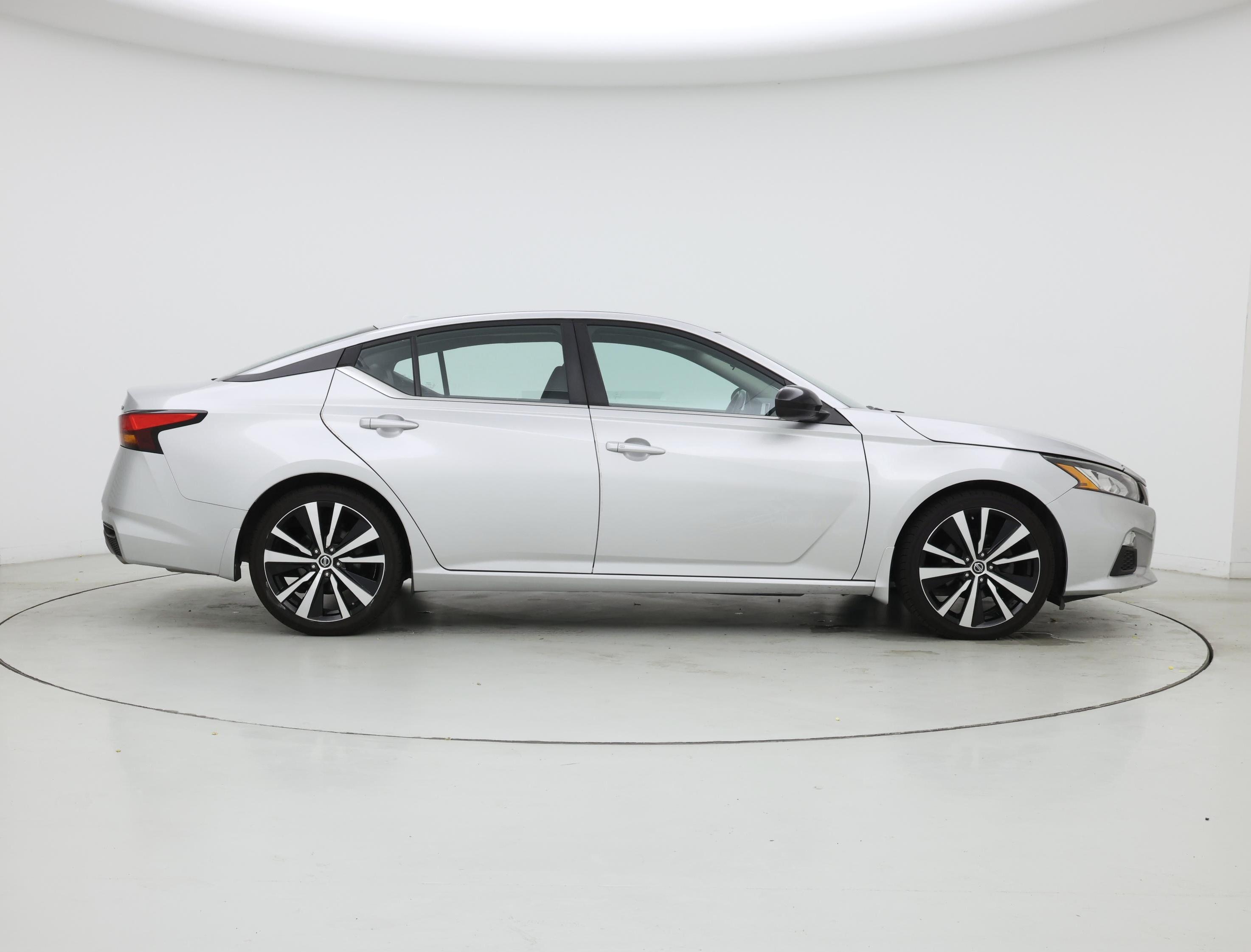 Thumbnail: 2019 Nissan Altima - 7