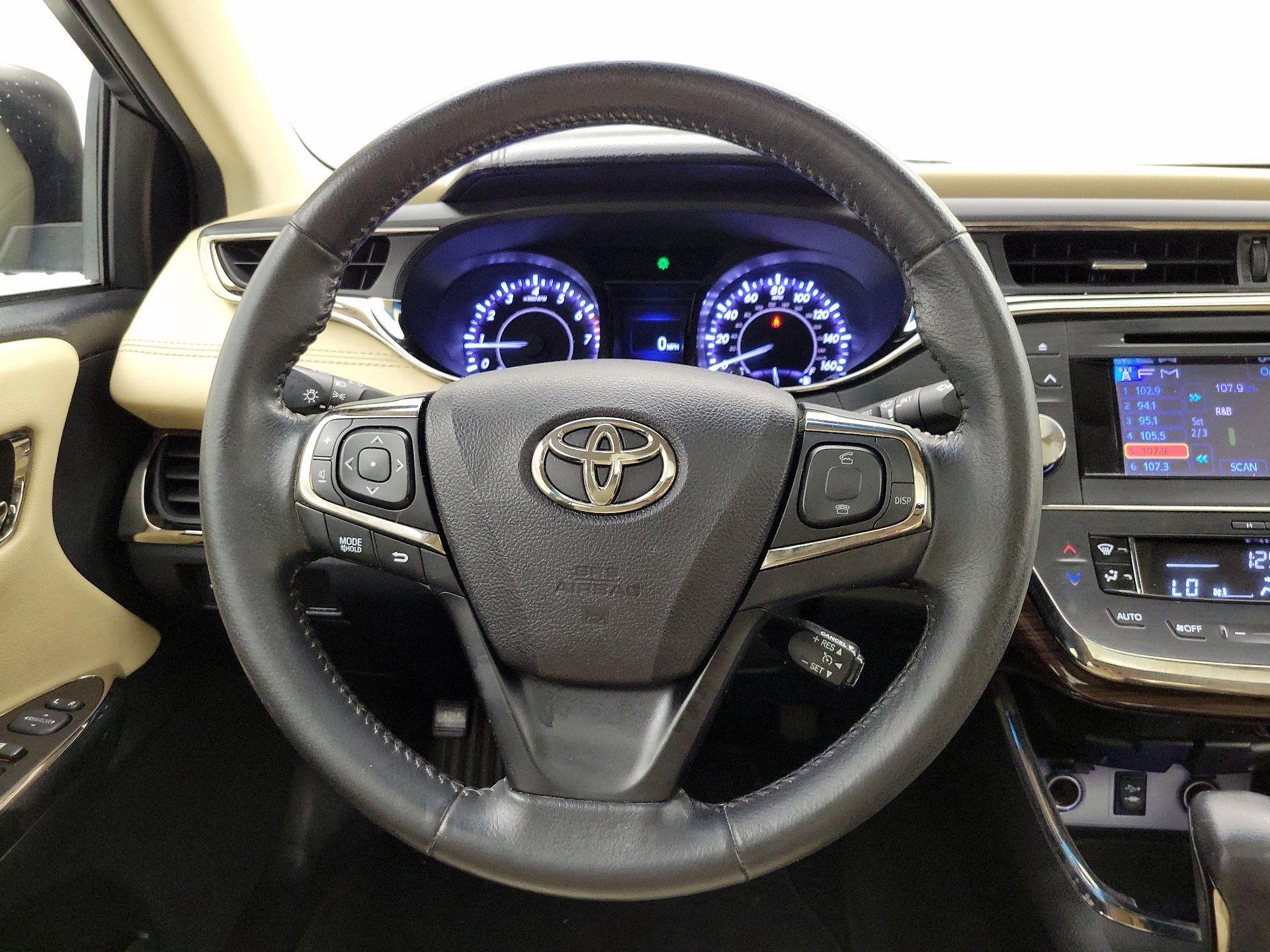 Thumbnail: 2014 Toyota Avalon - 10