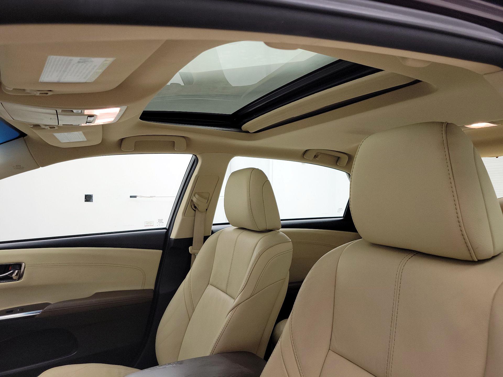 Thumbnail: 2014 Toyota Avalon - 19