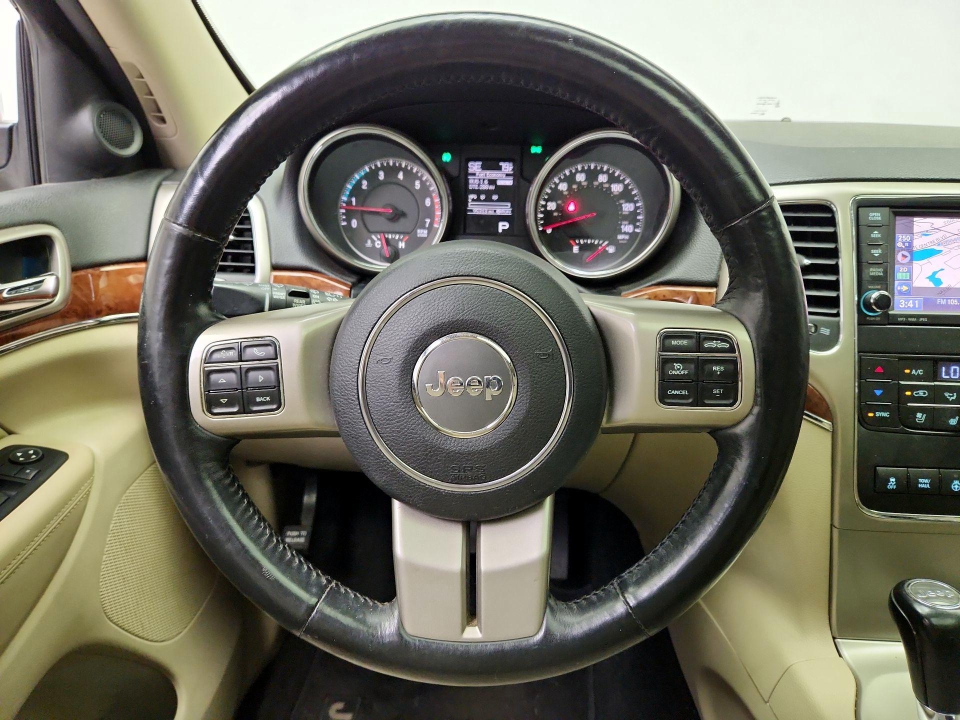 Thumbnail: 2013 Jeep Grand Cherokee - 10
