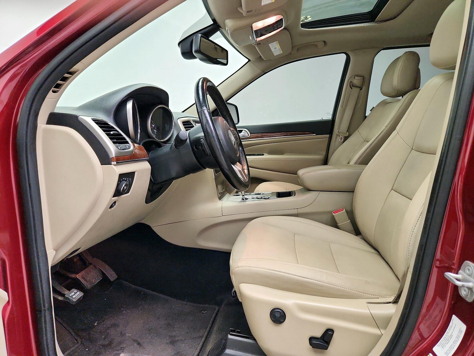 Thumbnail: 2013 Jeep Grand Cherokee - 11
