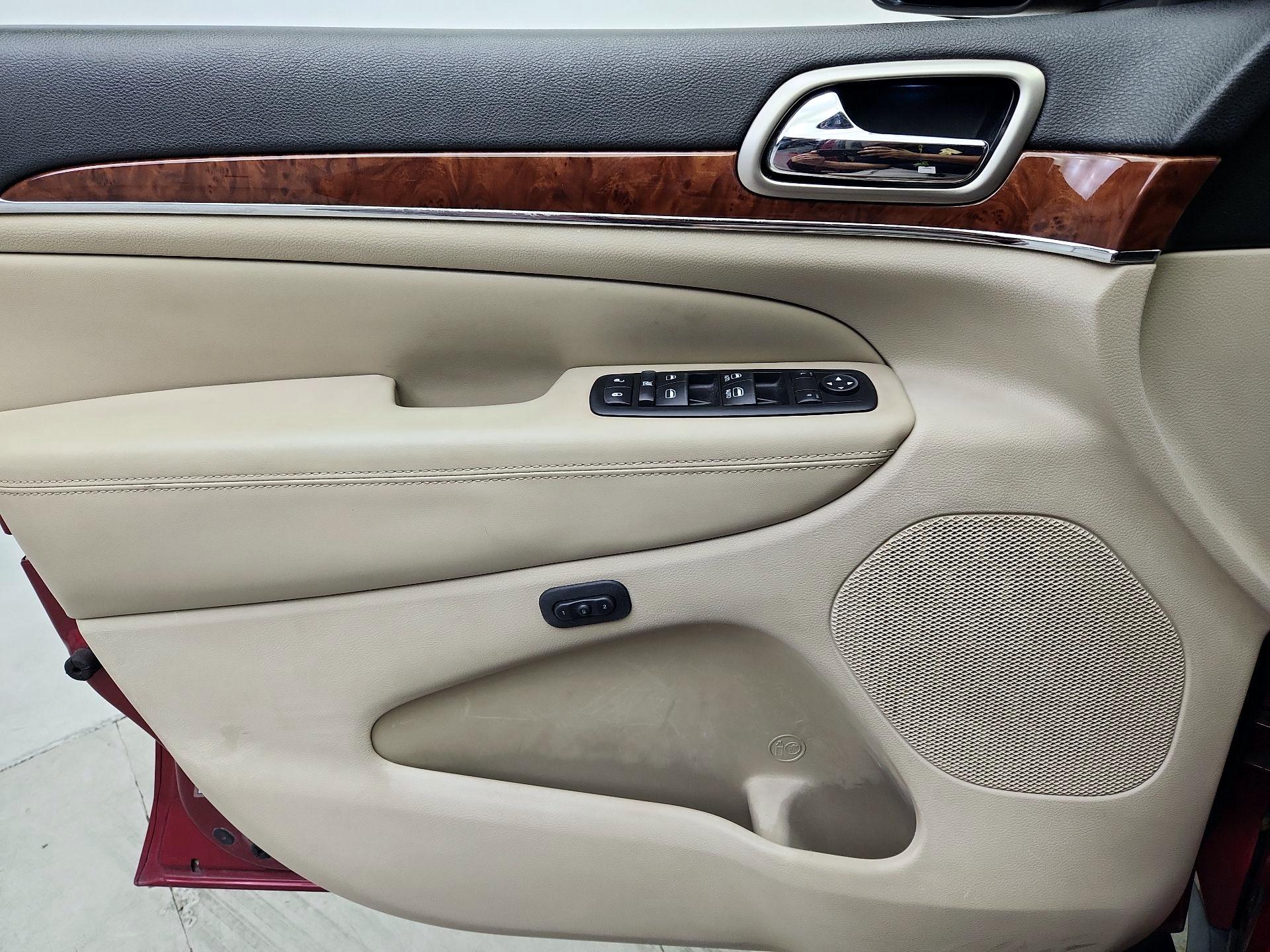 Thumbnail: 2013 Jeep Grand Cherokee - 12