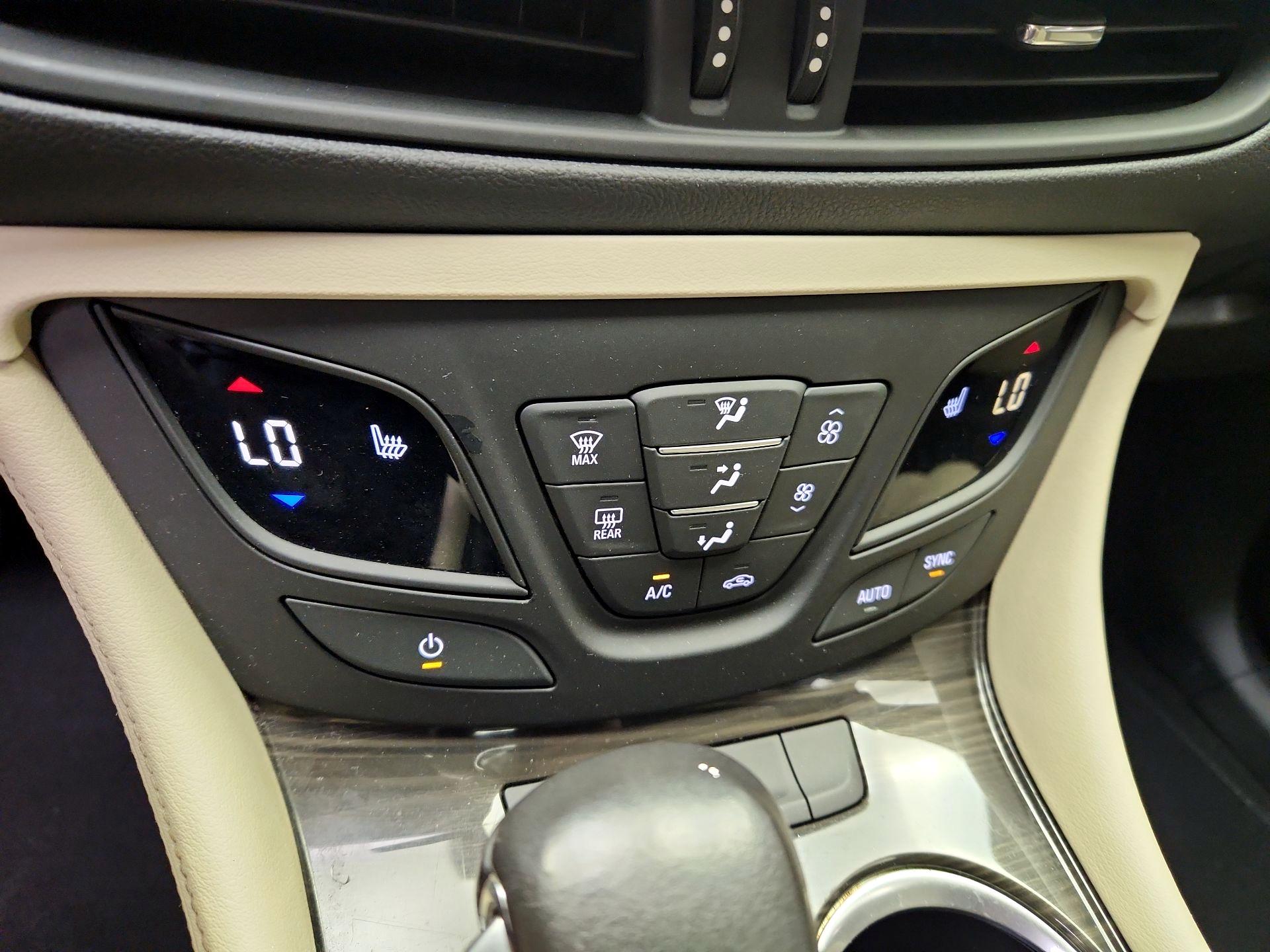 Thumbnail: 2020 Buick Envision - 17