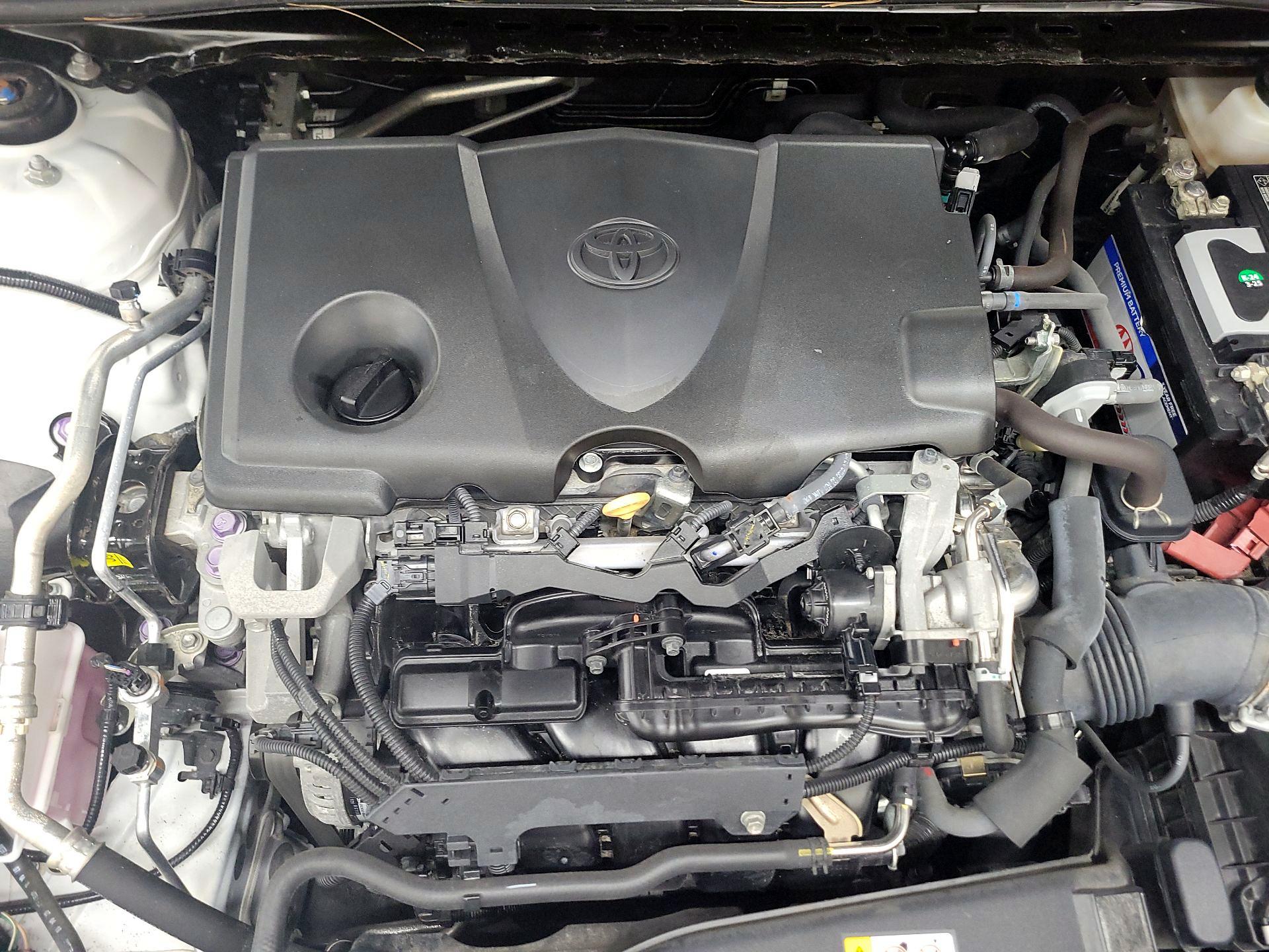 Thumbnail: 2019 Toyota Camry - 18