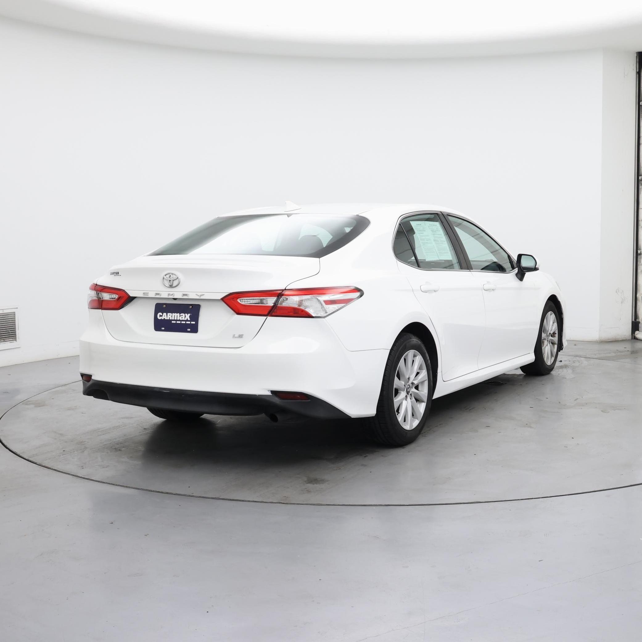 Thumbnail: 2019 Toyota Camry - 8