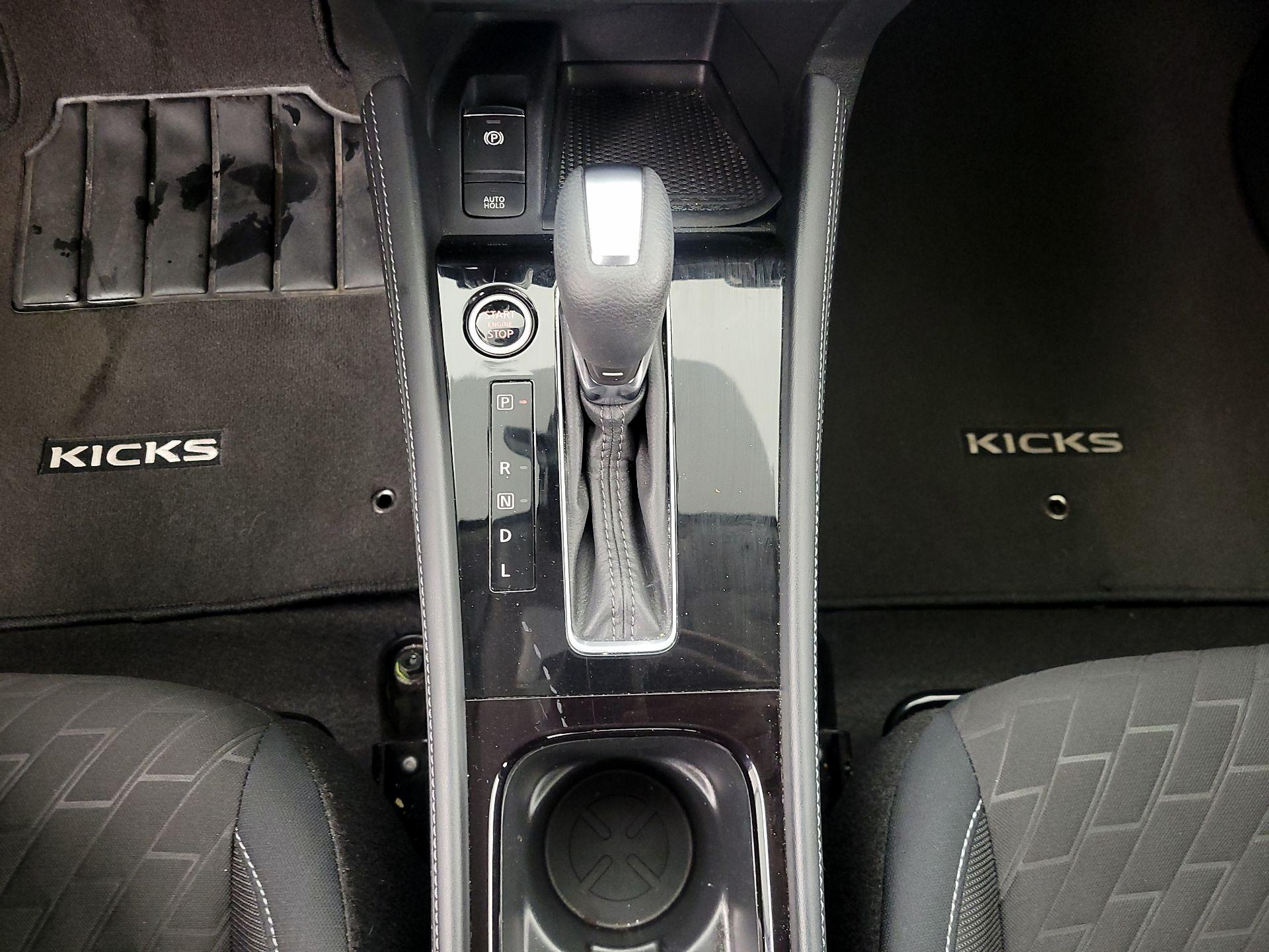 Thumbnail: 2023 Nissan Kicks - 16