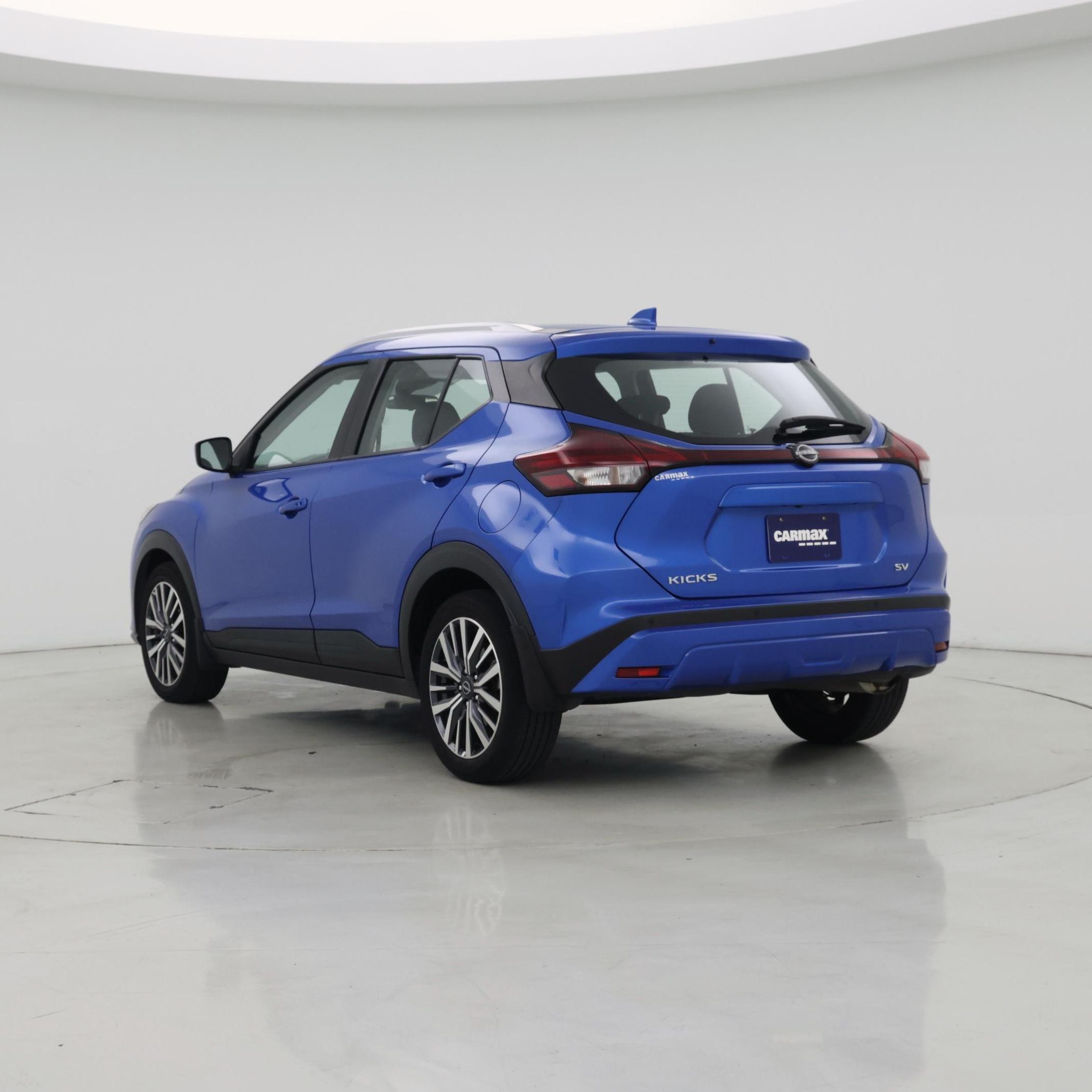 Thumbnail: 2023 Nissan Kicks - 2