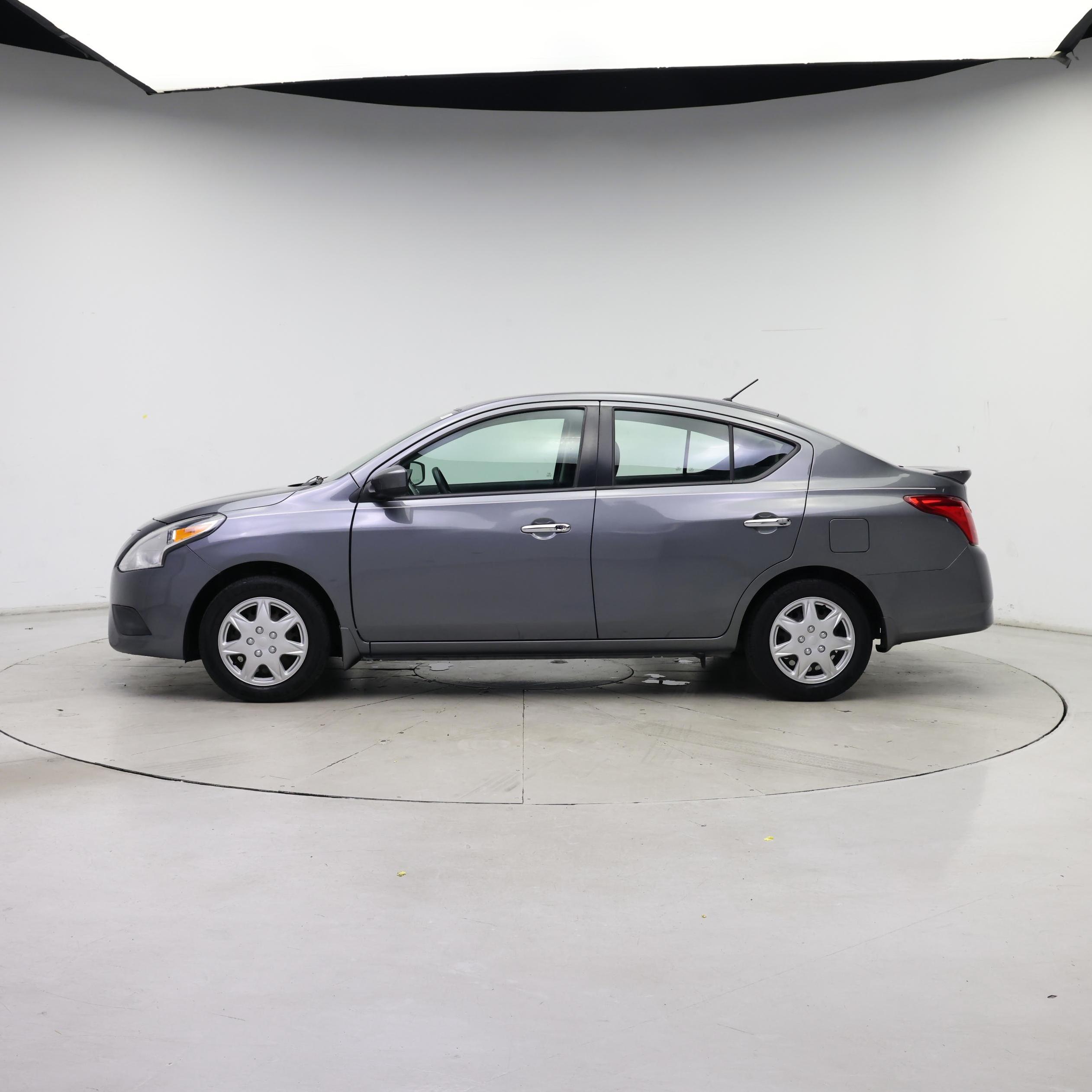 Thumbnail: 2019 Nissan Versa - 3