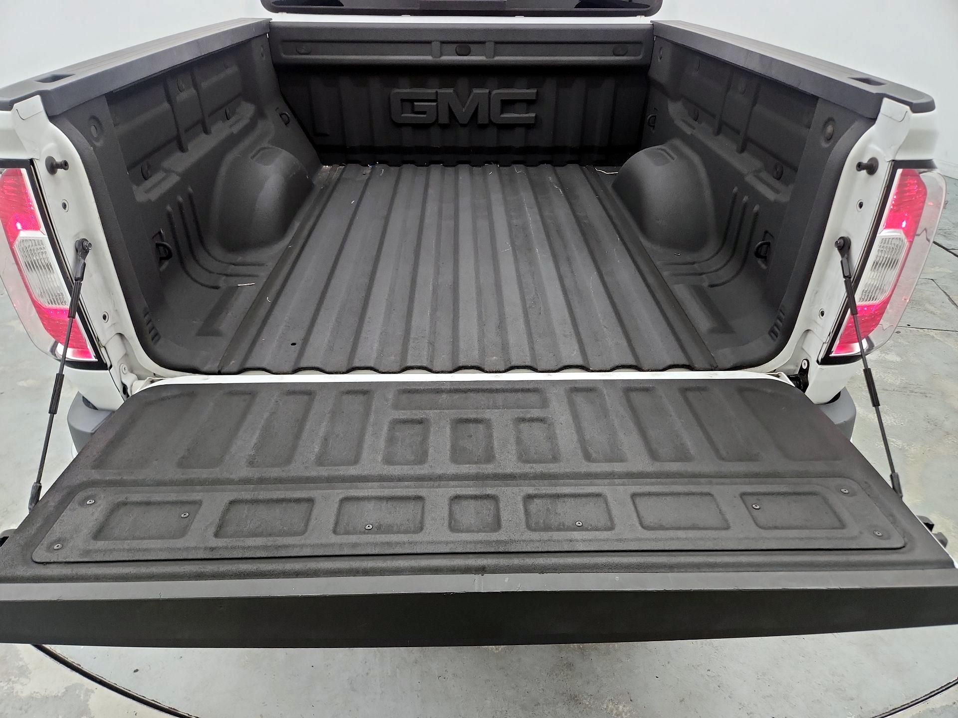 Thumbnail: 2019 GMC Canyon - 20