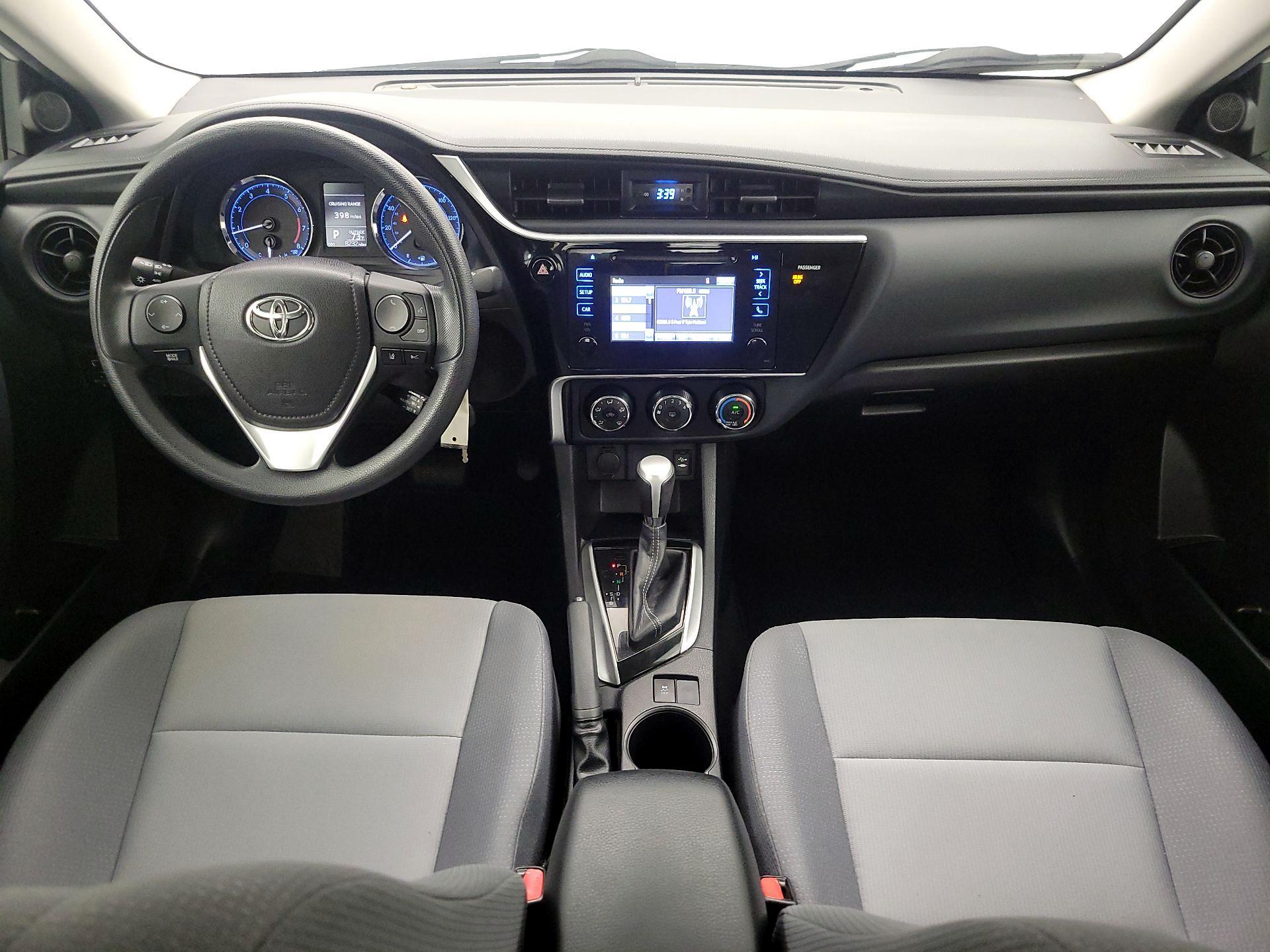 Thumbnail: 2017 Toyota Corolla - 9