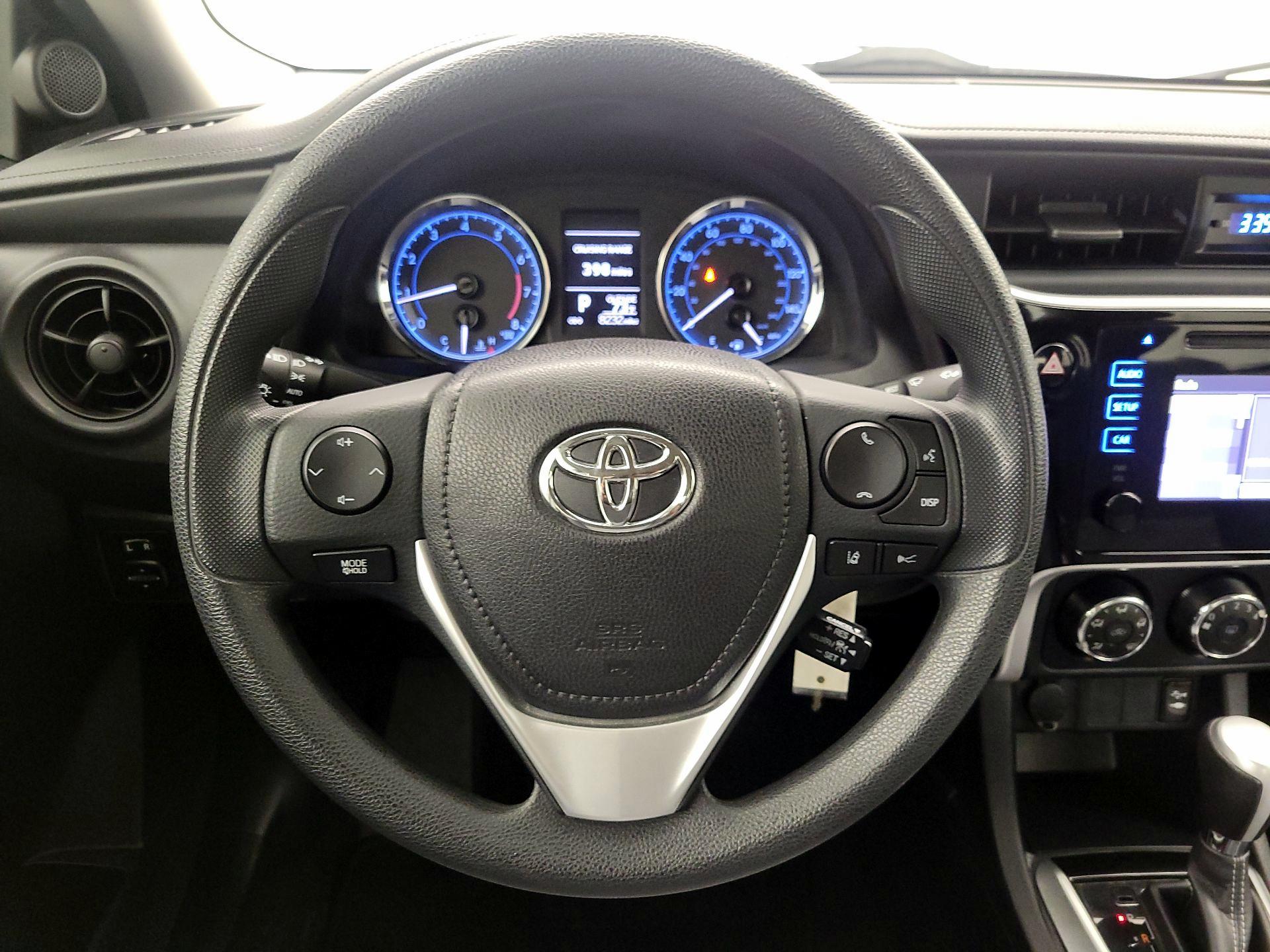 Thumbnail: 2017 Toyota Corolla - 10