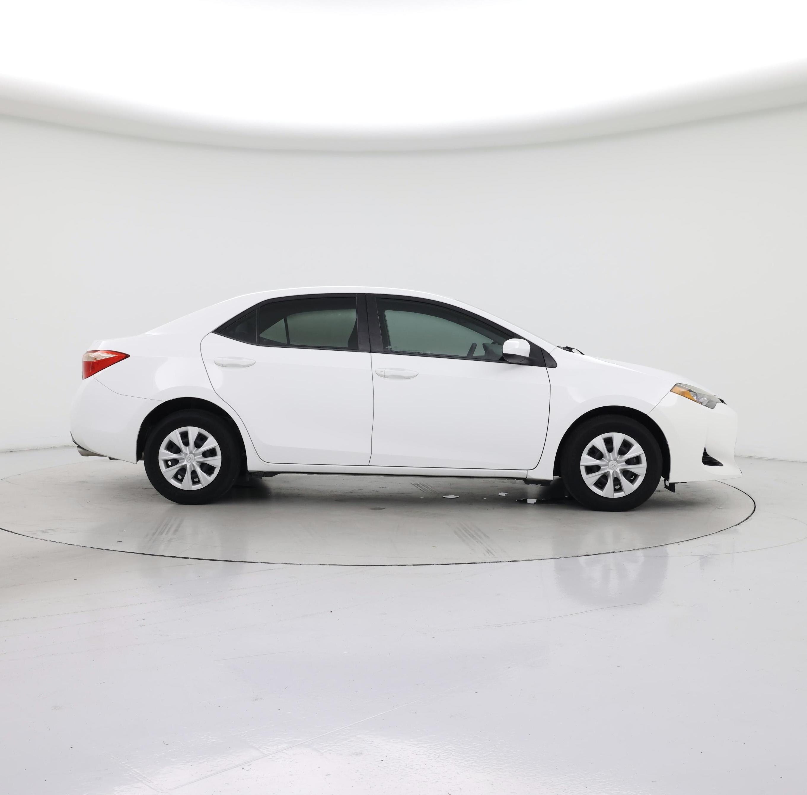 Thumbnail: 2017 Toyota Corolla - 7