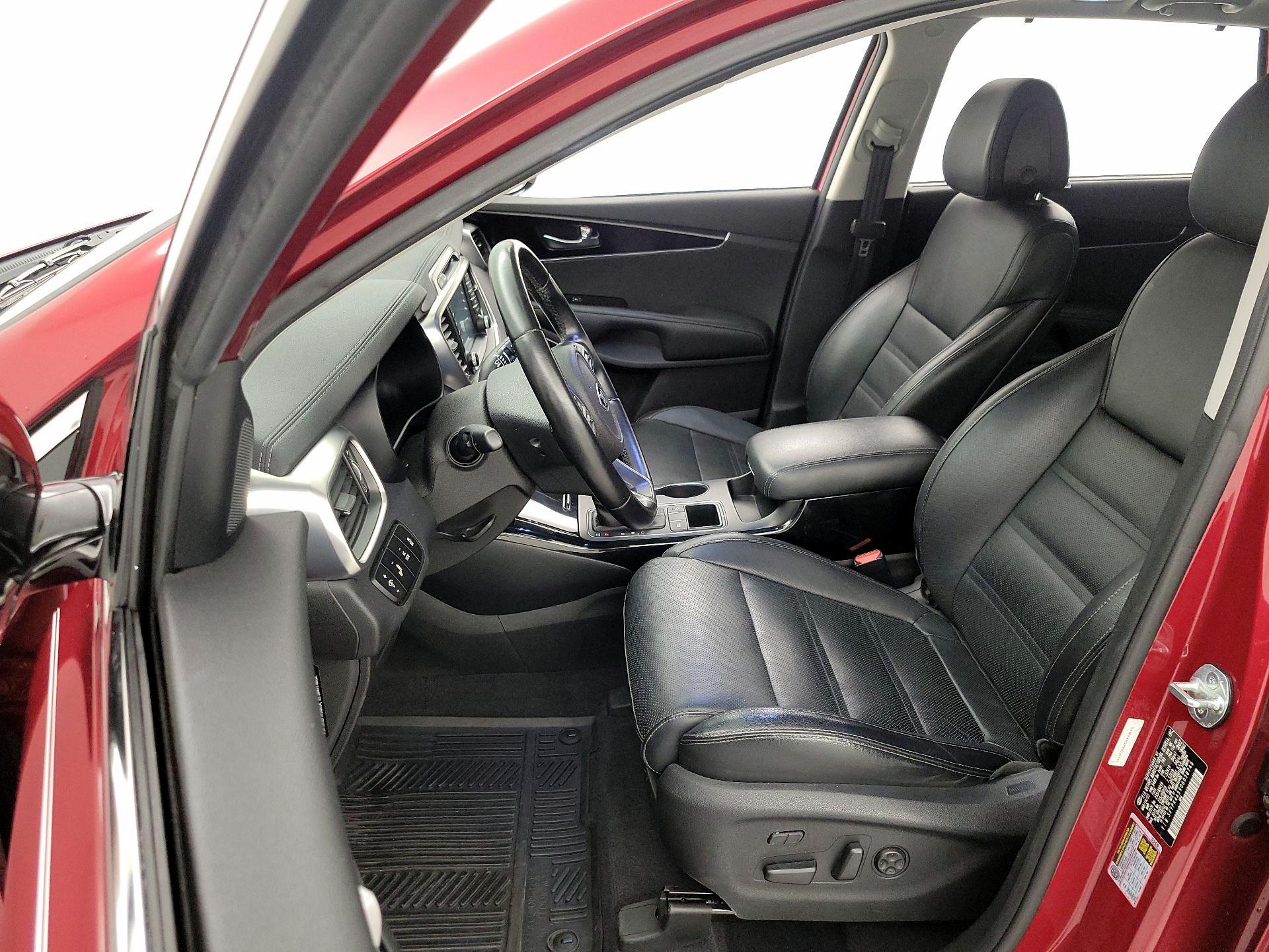 Thumbnail: 2016 Kia Sorento - 11