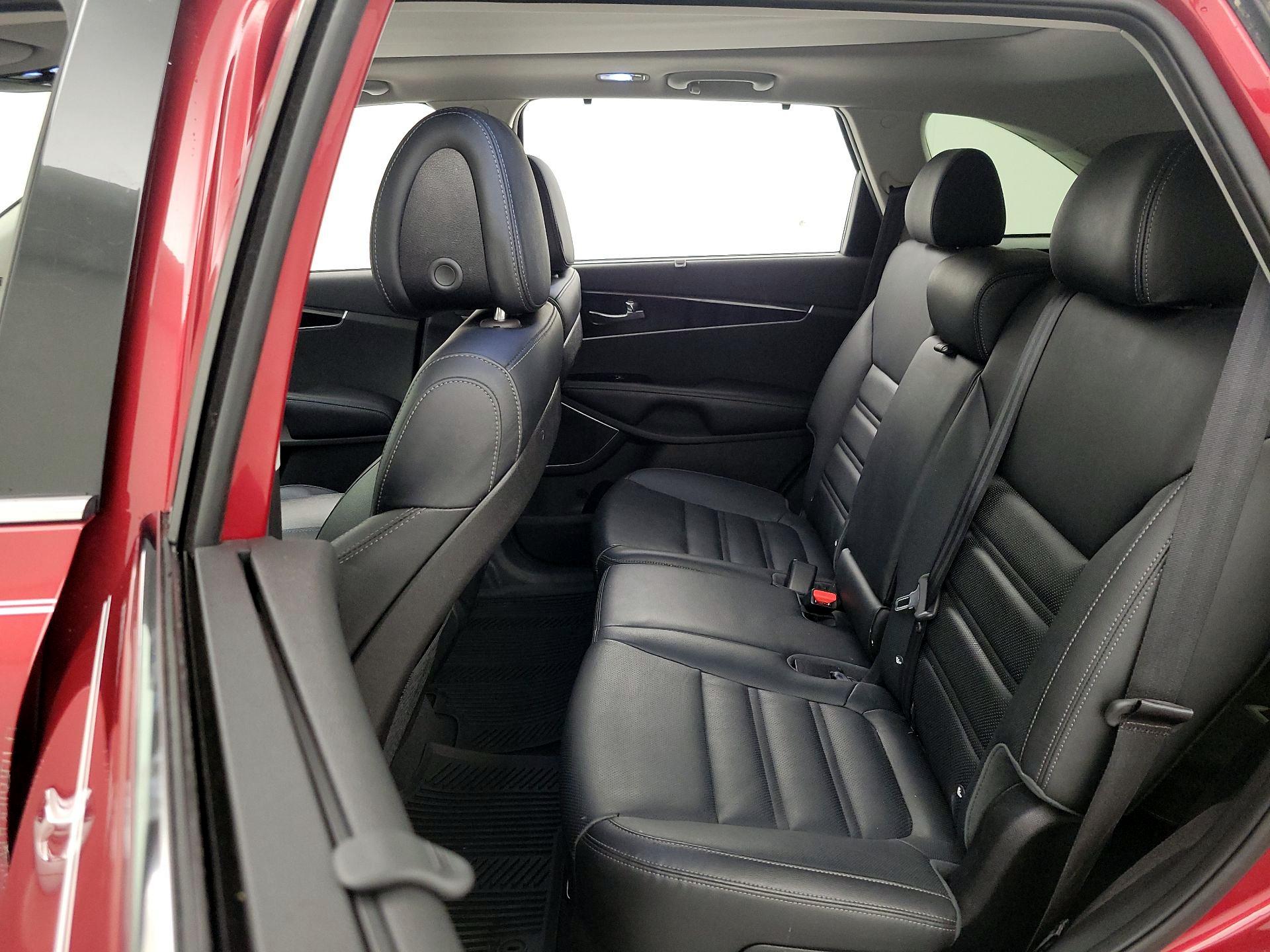 Thumbnail: 2016 Kia Sorento - 20