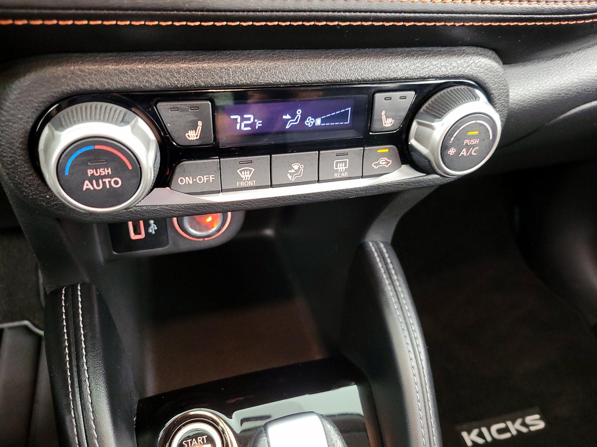 Thumbnail: 2019 Nissan Kicks - 16