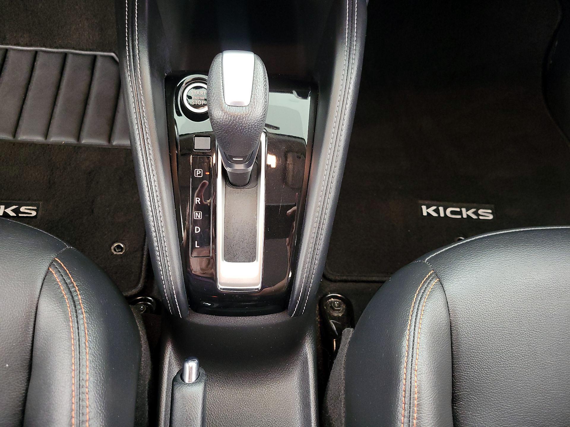 Thumbnail: 2019 Nissan Kicks - 17