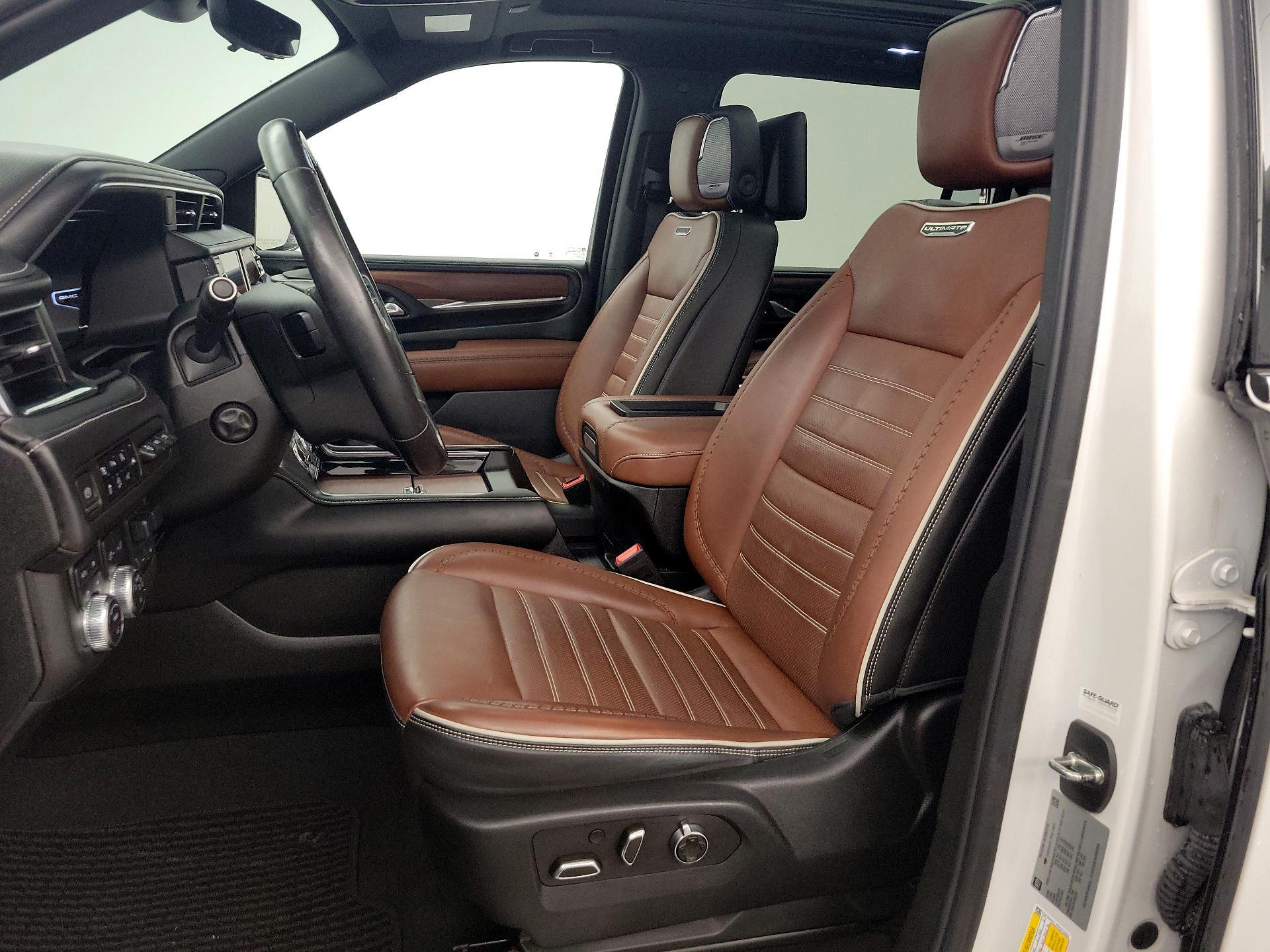 Thumbnail: 2023 GMC Yukon XL - 11