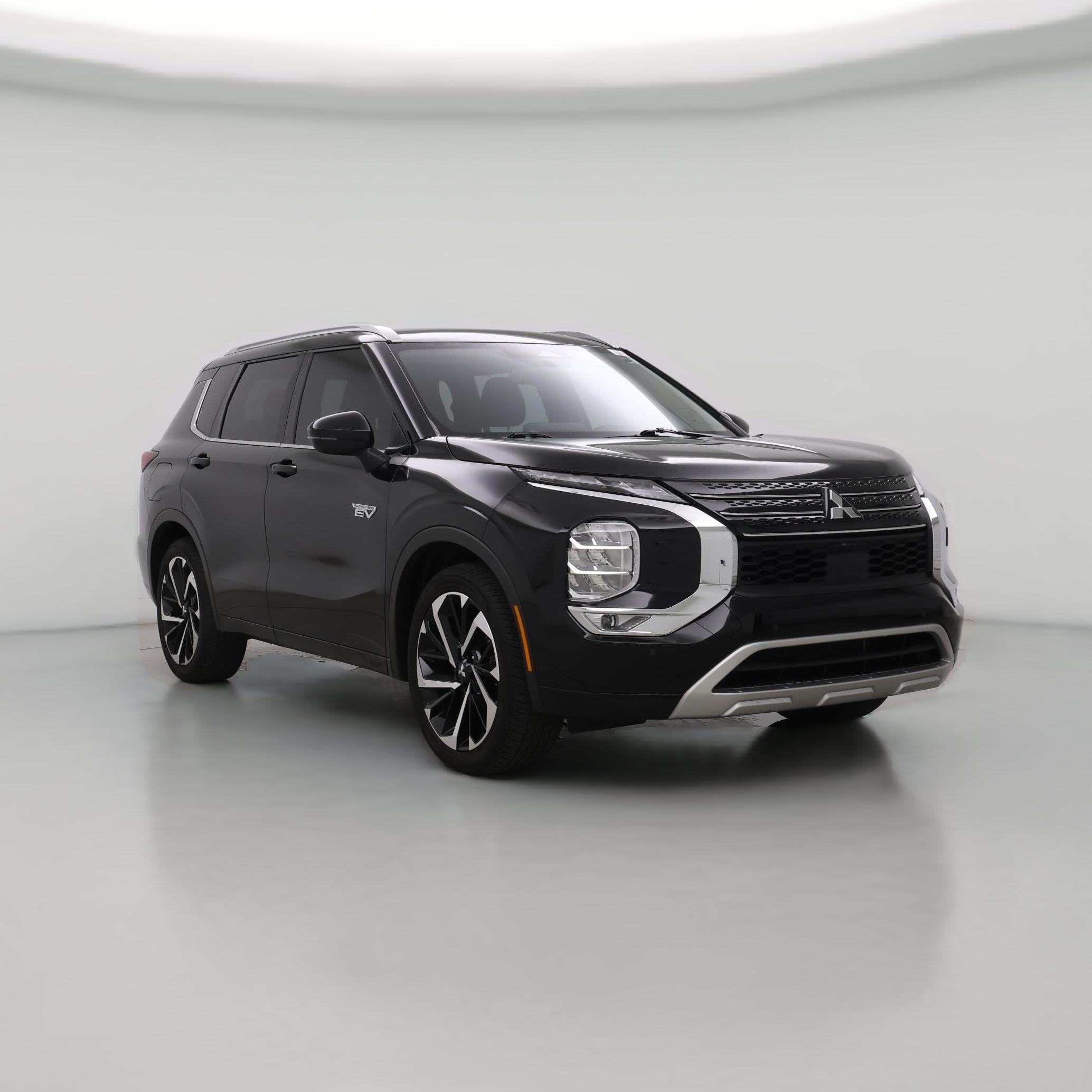 Thumbnail: 2023 Mitsubishi Outlander - 1